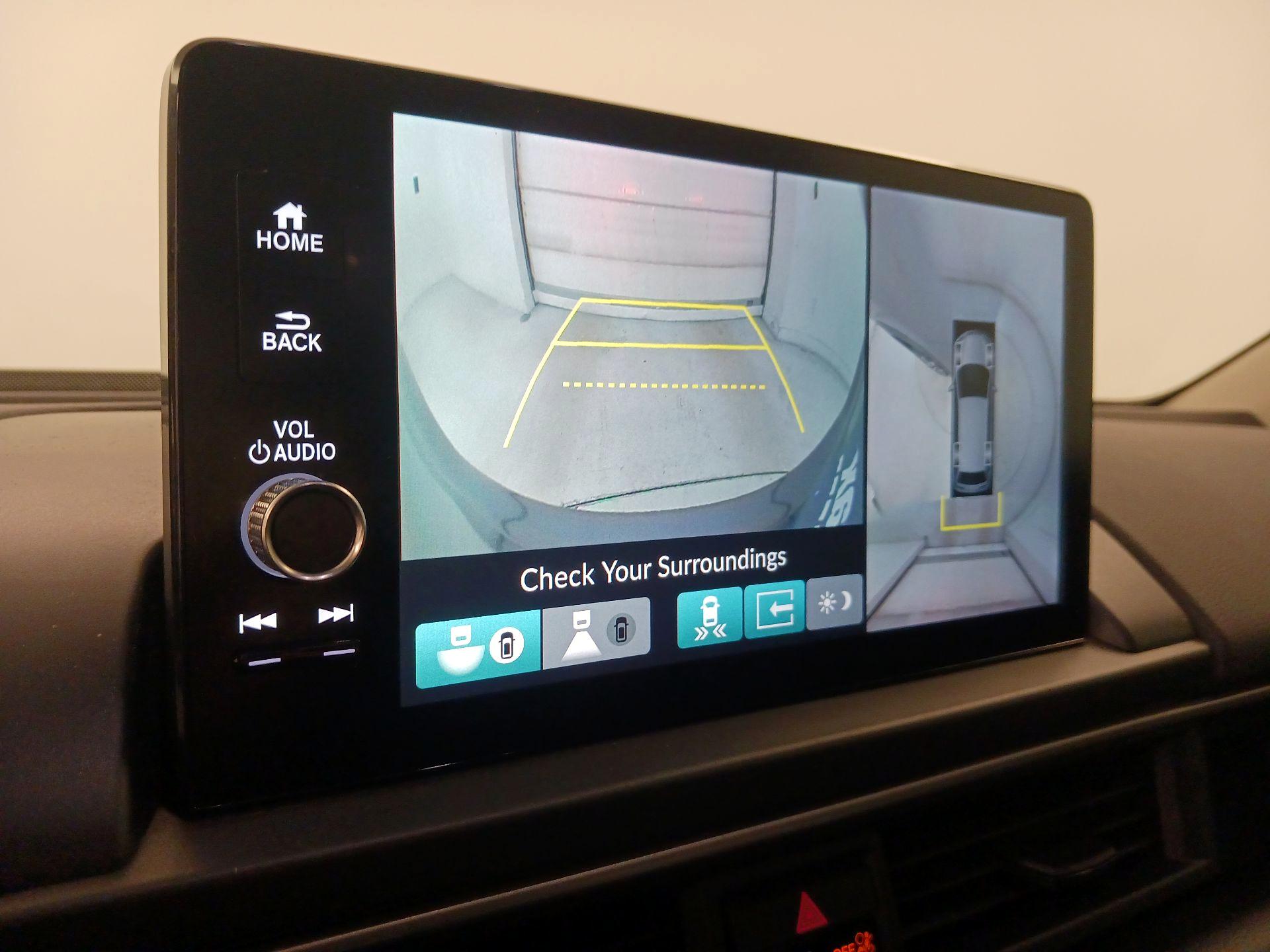 Thumbnail: 2023 Honda Pilot - 15