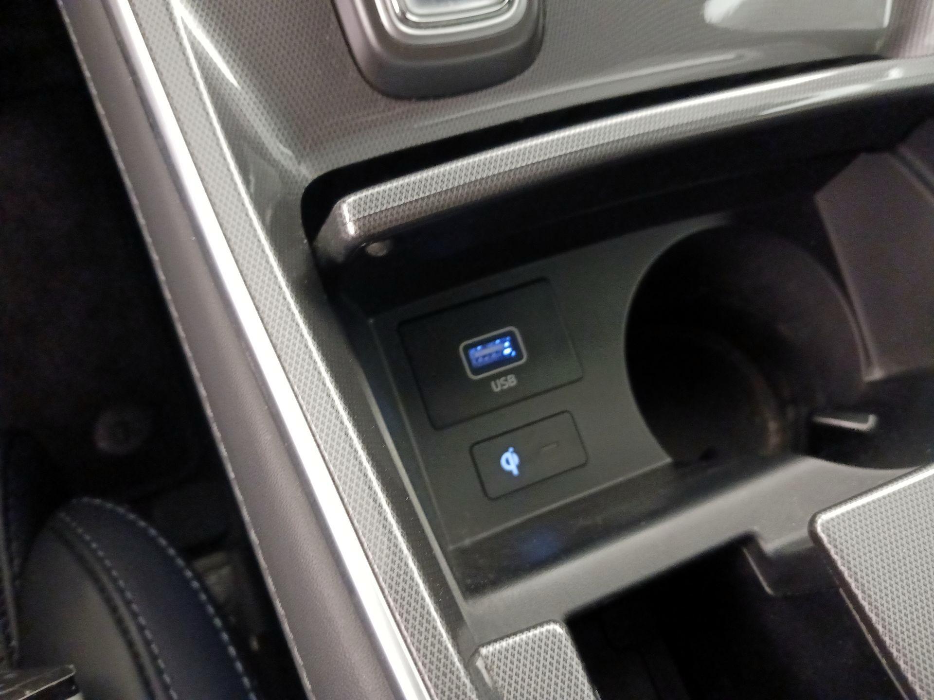 Thumbnail: 2023 Hyundai Santa Fe - 19