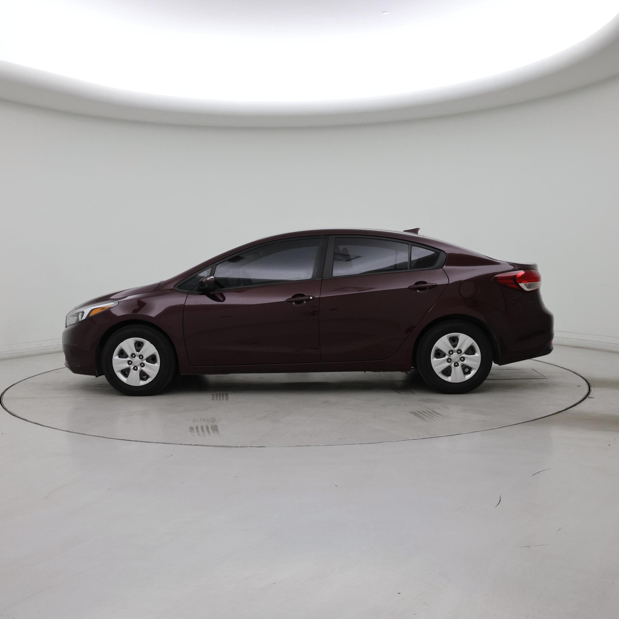 Thumbnail: 2018 Kia Forte - 3