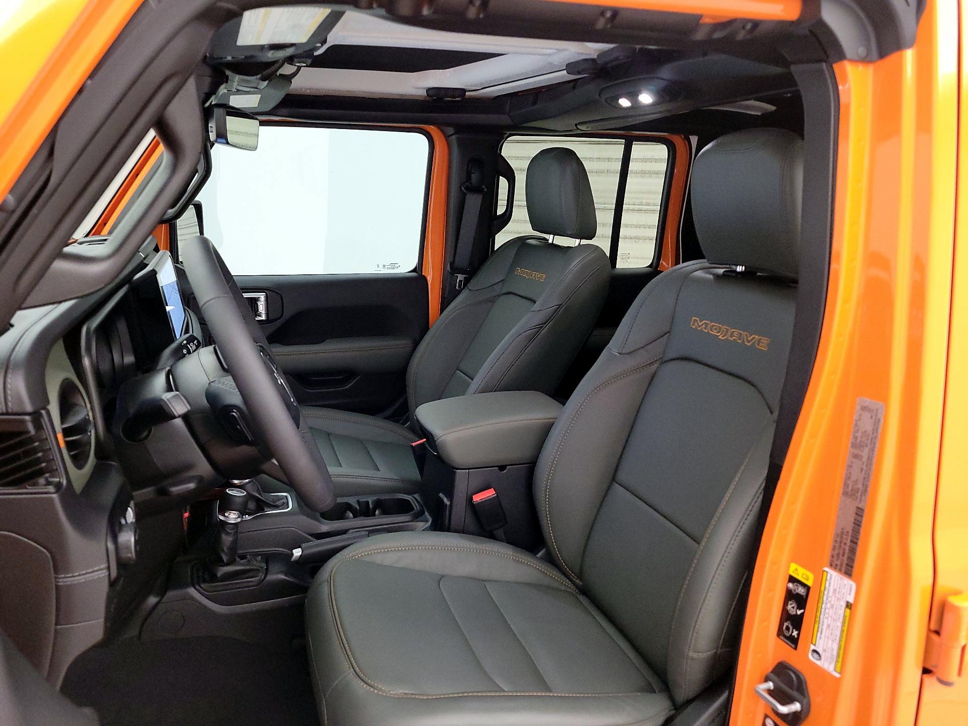 Thumbnail: 2025 Jeep Gladiator - 11