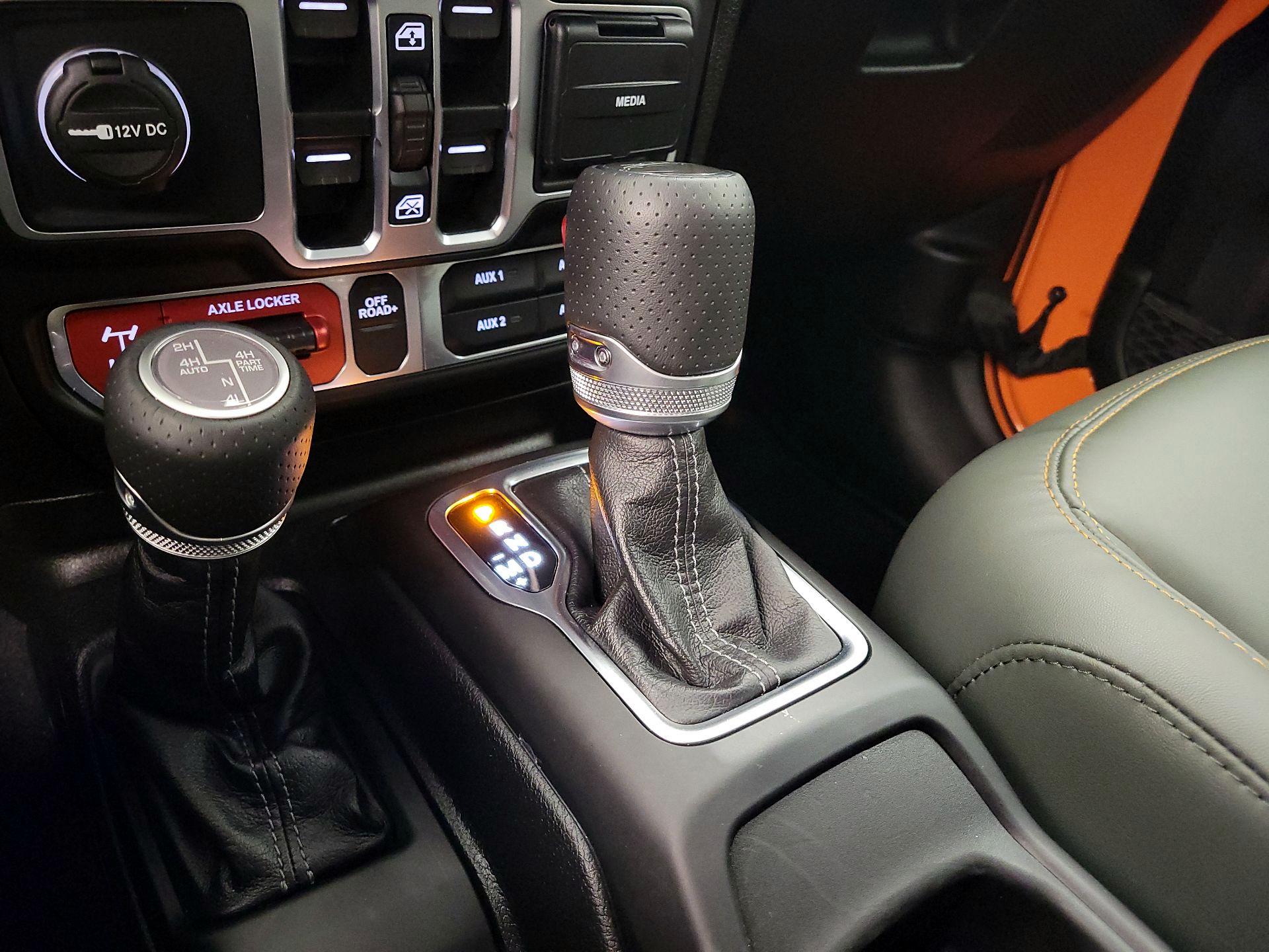 Thumbnail: 2025 Jeep Gladiator - 18