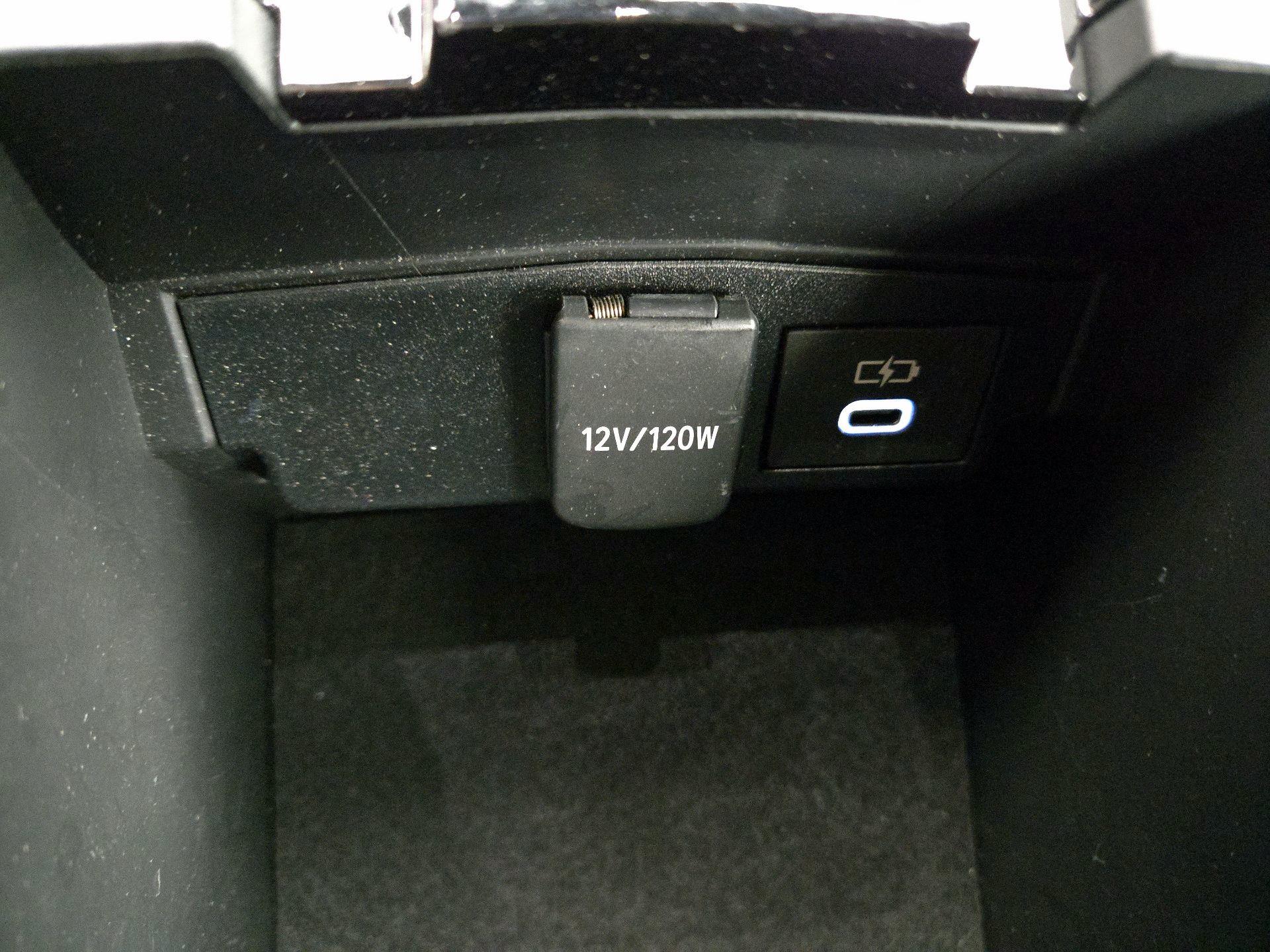 Thumbnail: 2024 Toyota Corolla - 18