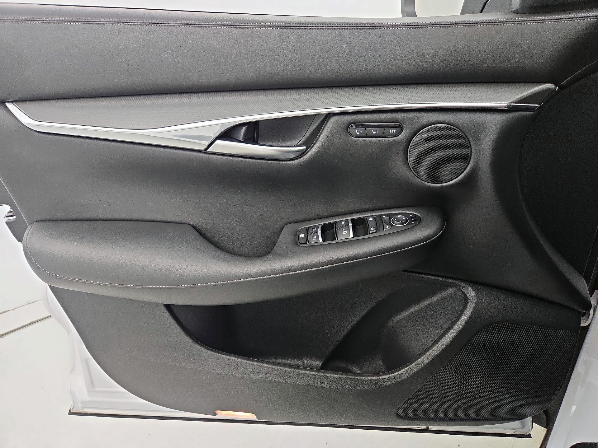 Thumbnail: 2024 INFINITI QX50 - 12