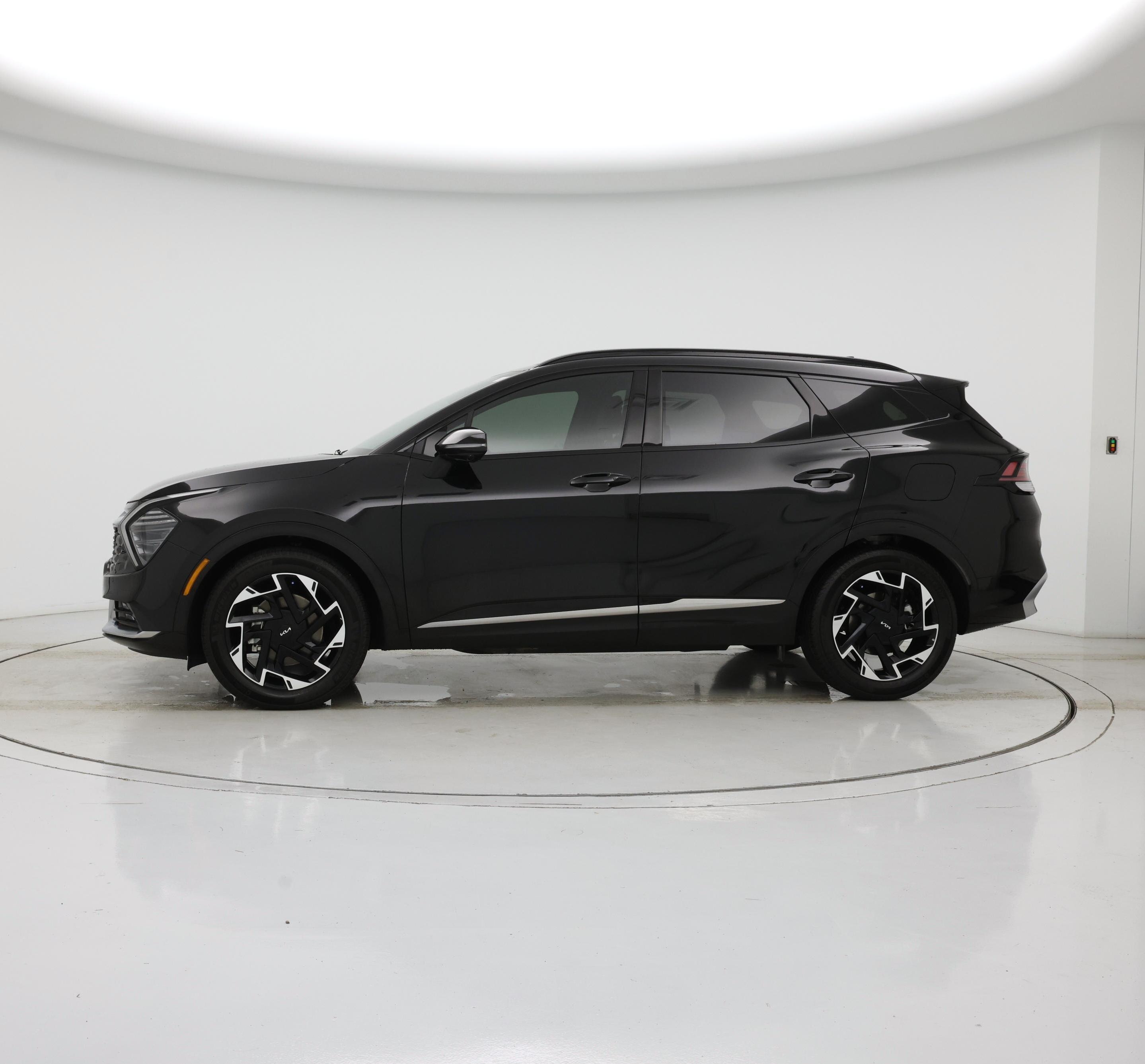 Thumbnail: 2025 Kia Sportage - 3