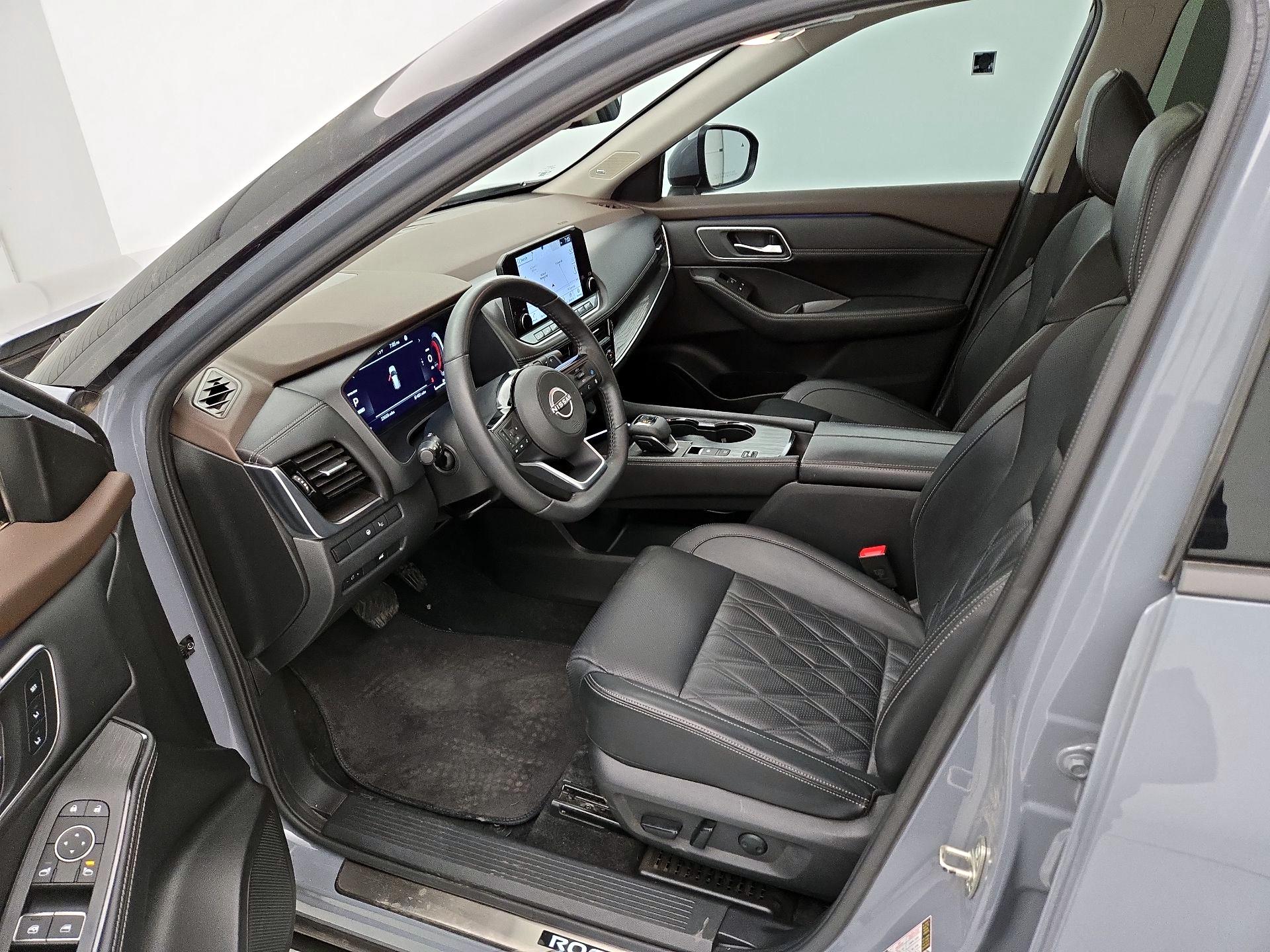 Thumbnail: 2023 Nissan Rogue - 11