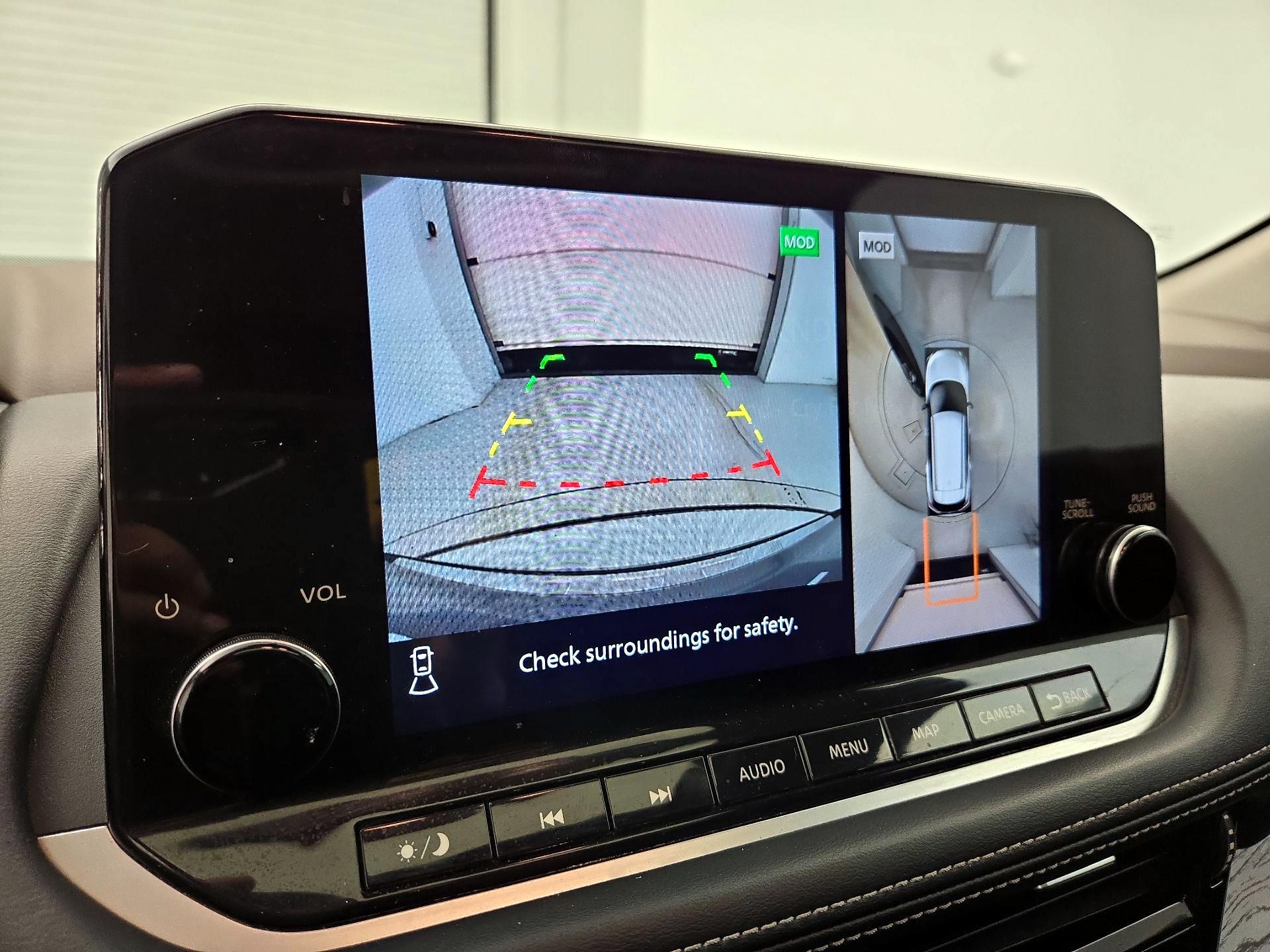 Thumbnail: 2023 Nissan Rogue - 15