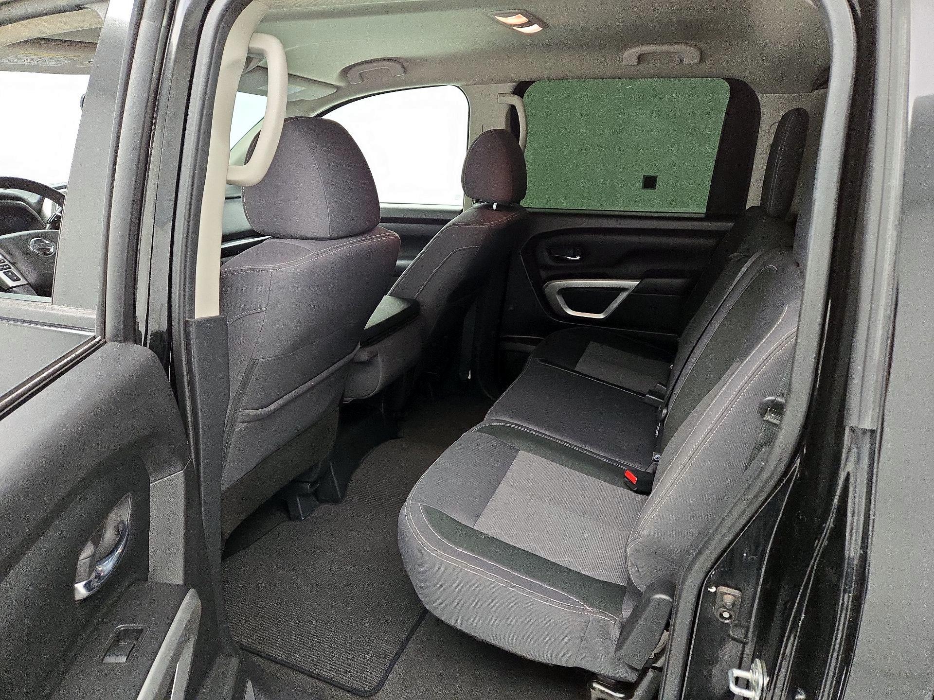 Thumbnail: 2021 Nissan Titan - 19