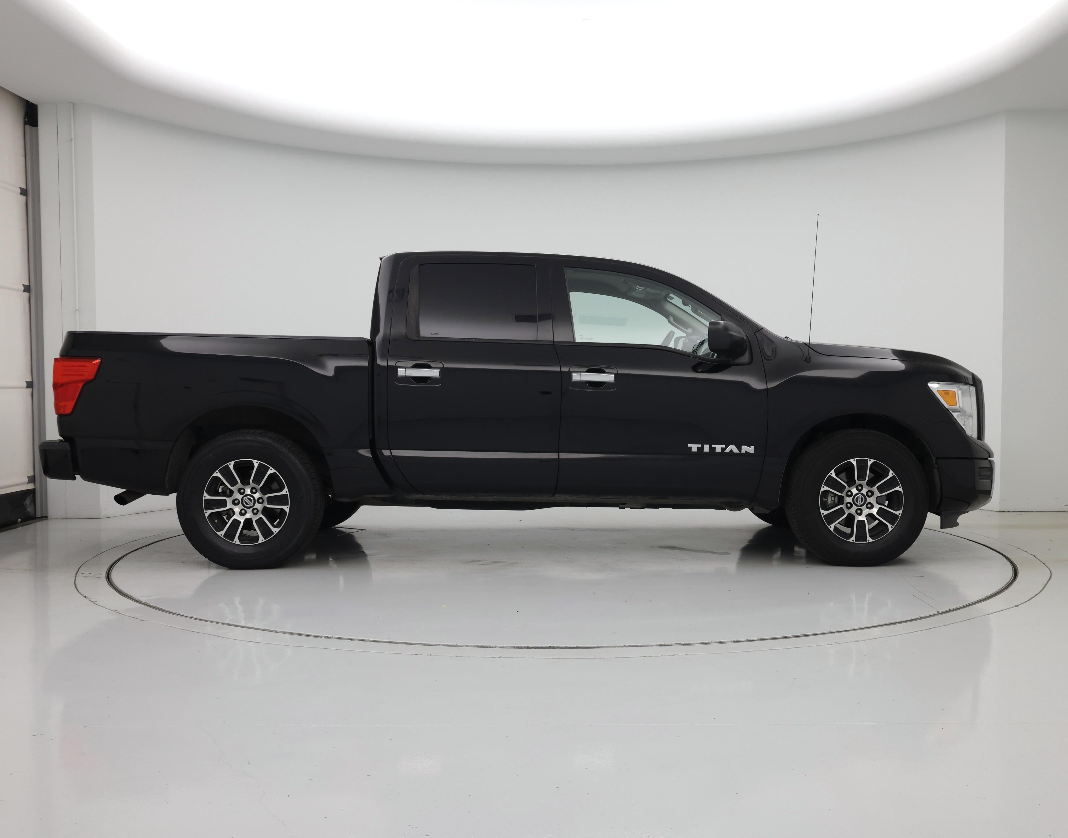 Thumbnail: 2021 Nissan Titan - 7