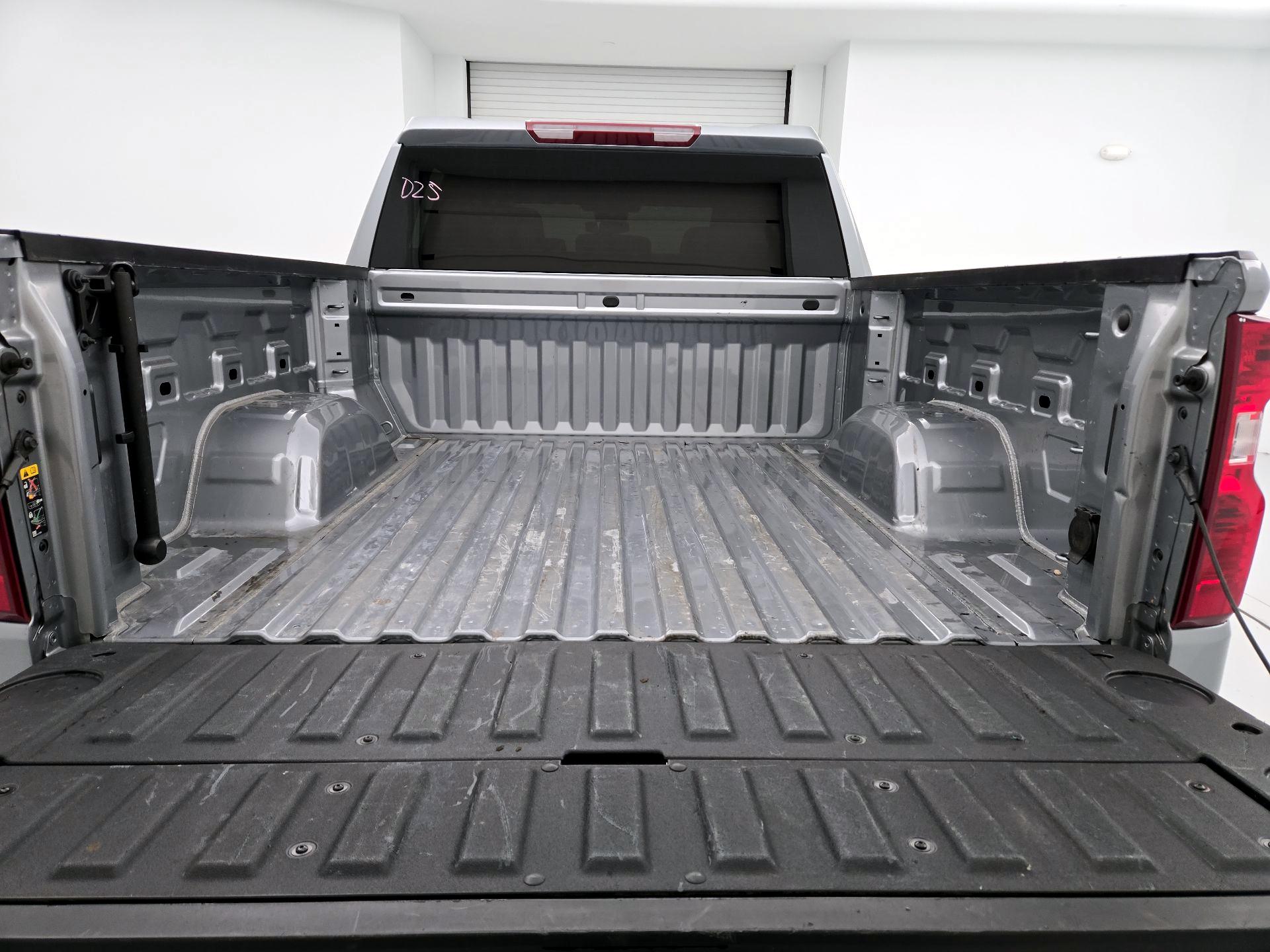 Thumbnail: 2025 Chevrolet Silverado 1500 - 20