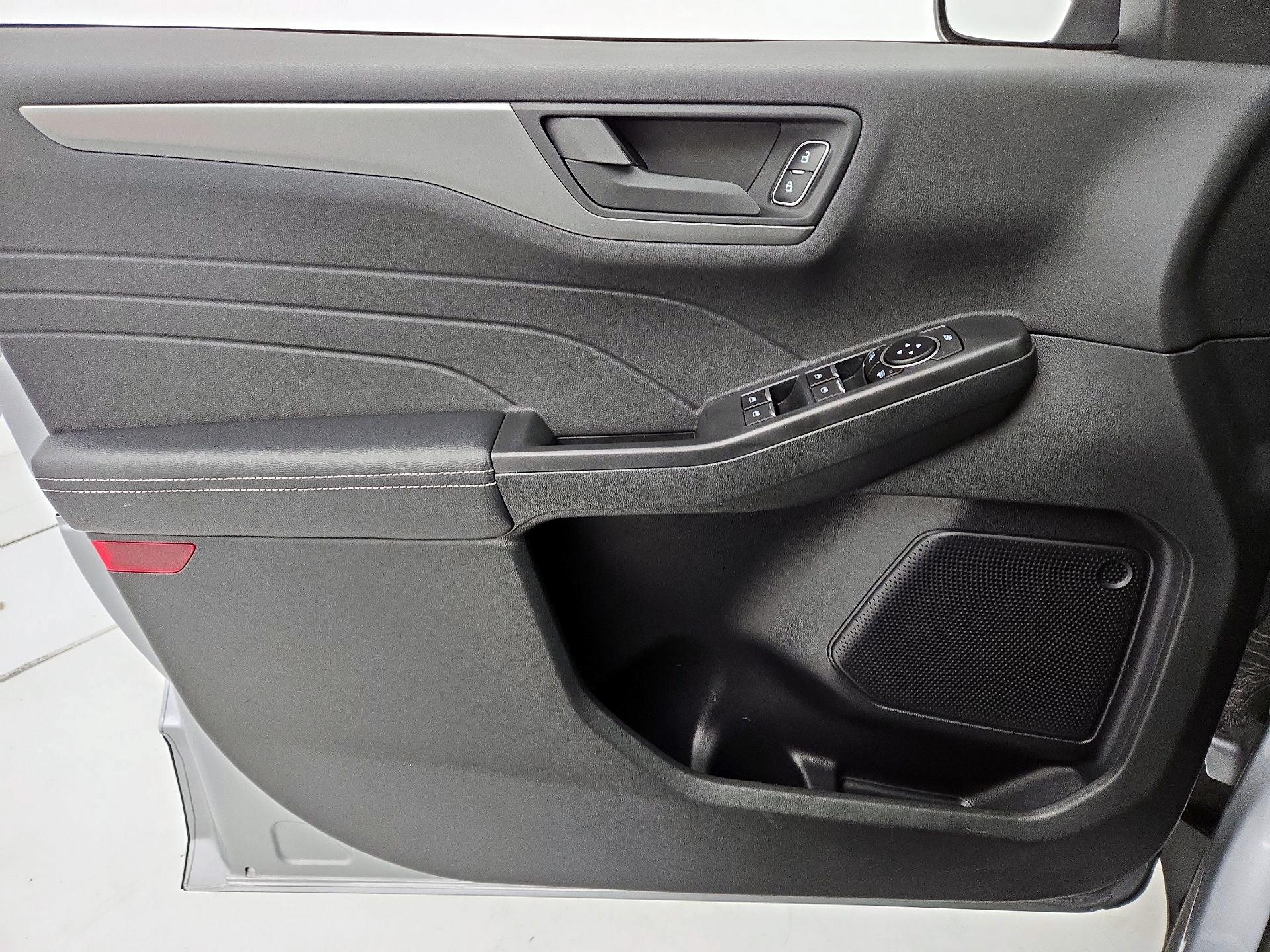 Thumbnail: 2023 Ford Escape - 12