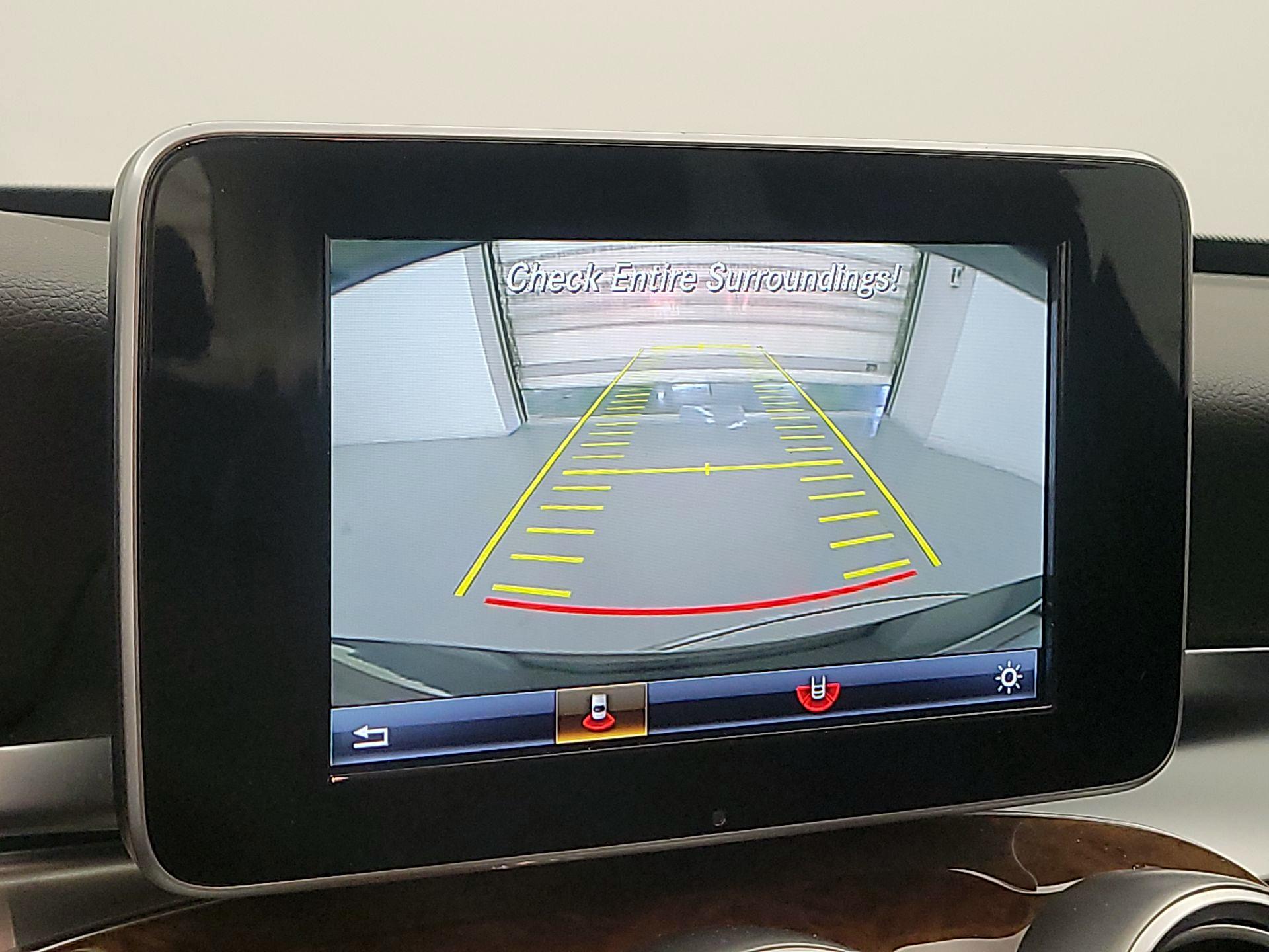 Thumbnail: 2016 Mercedes-Benz C-Class - 15