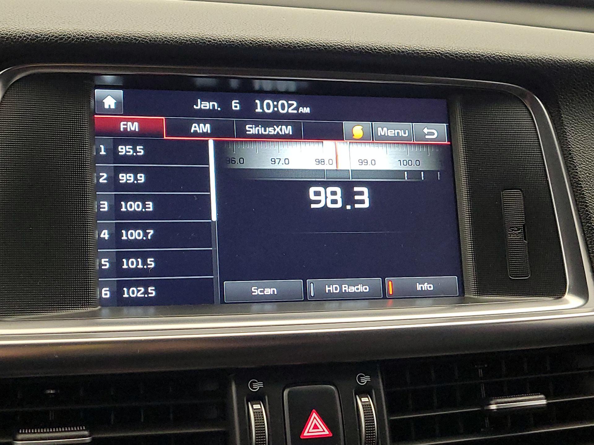 Thumbnail: 2017 Kia Optima - 16