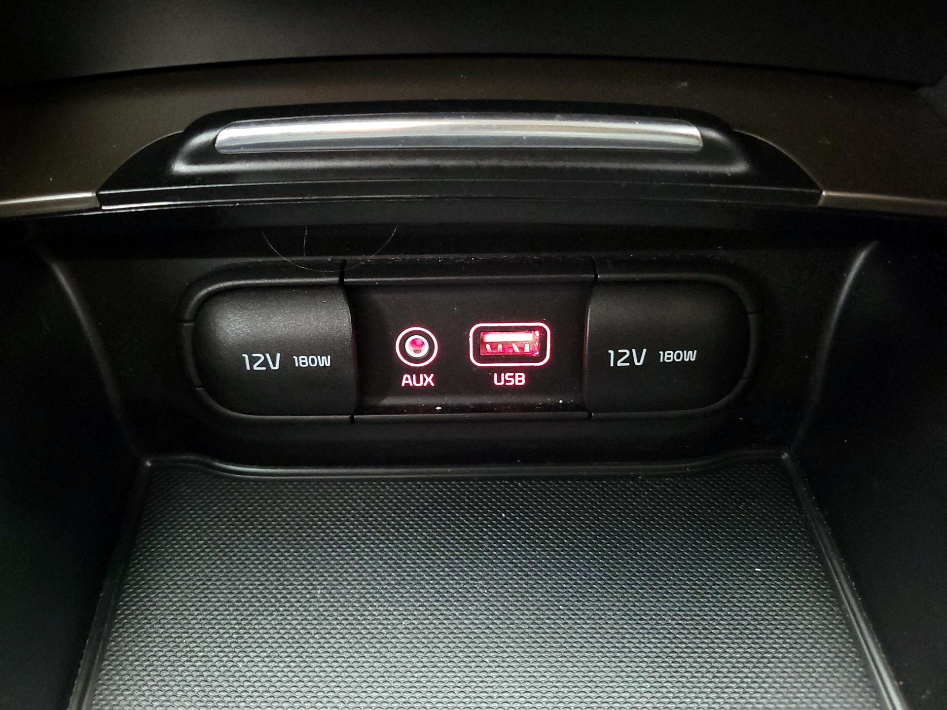 Thumbnail: 2017 Kia Optima - 19