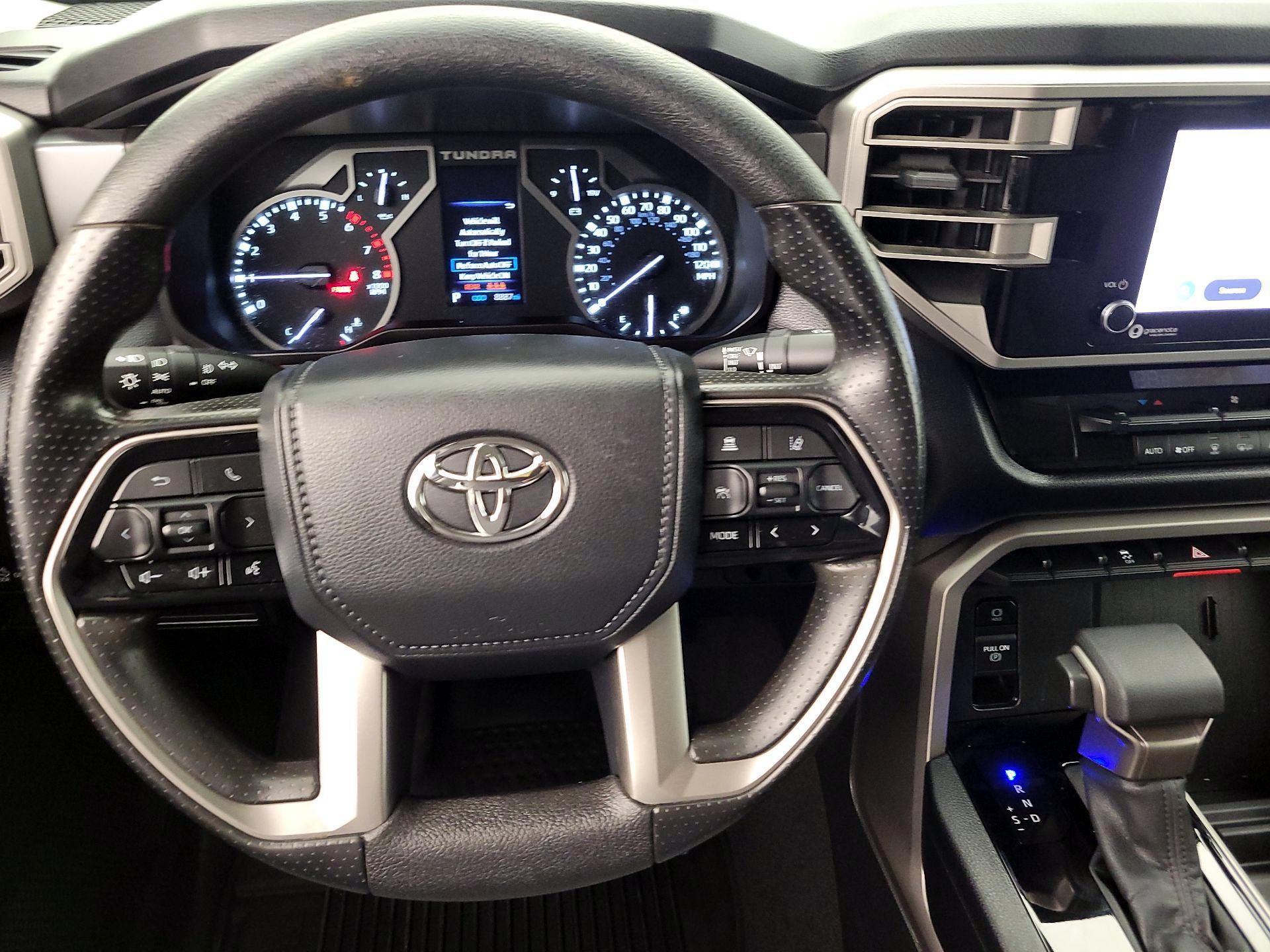 Thumbnail: 2024 Toyota Tundra - 10