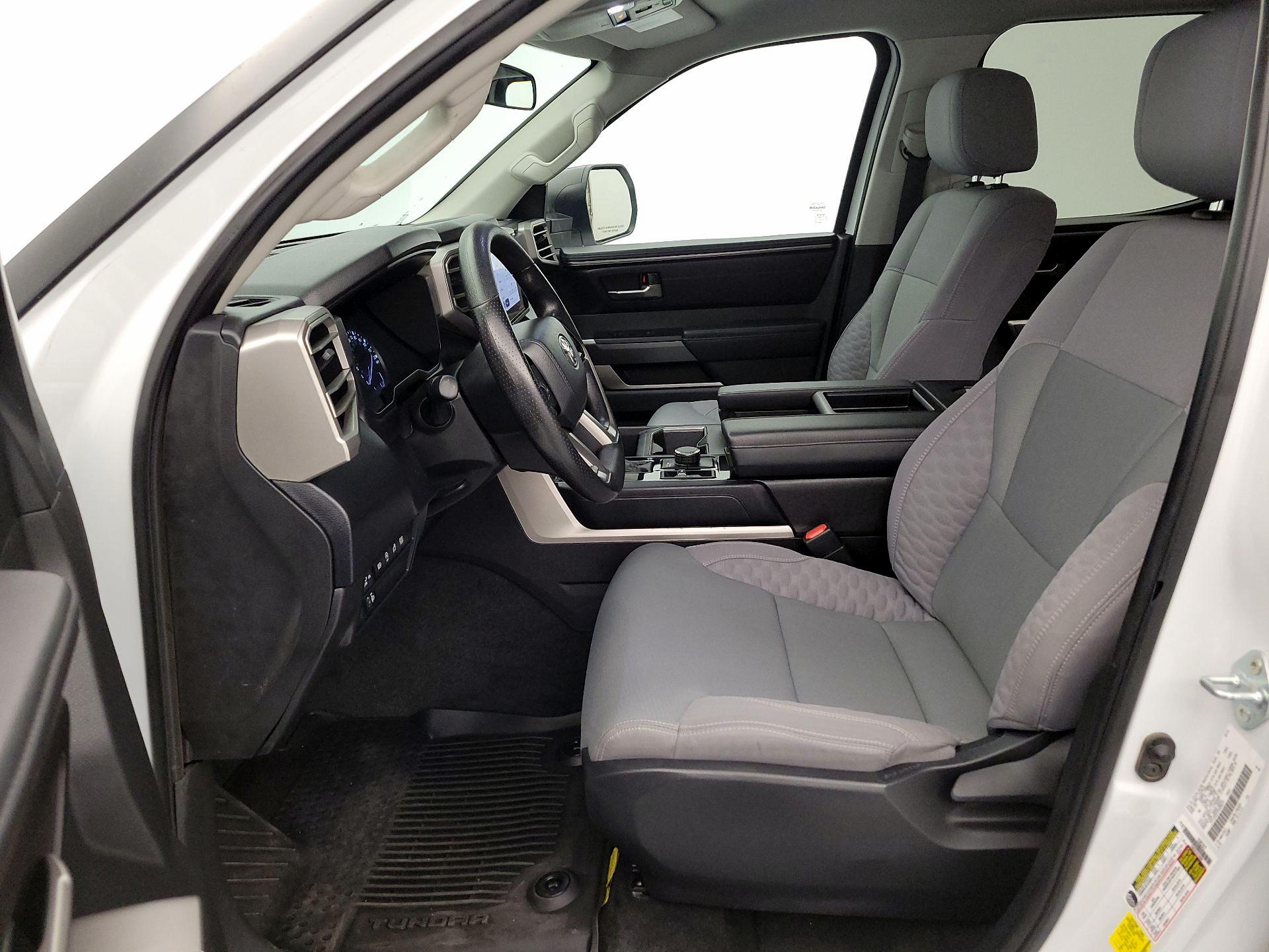 Thumbnail: 2024 Toyota Tundra - 11