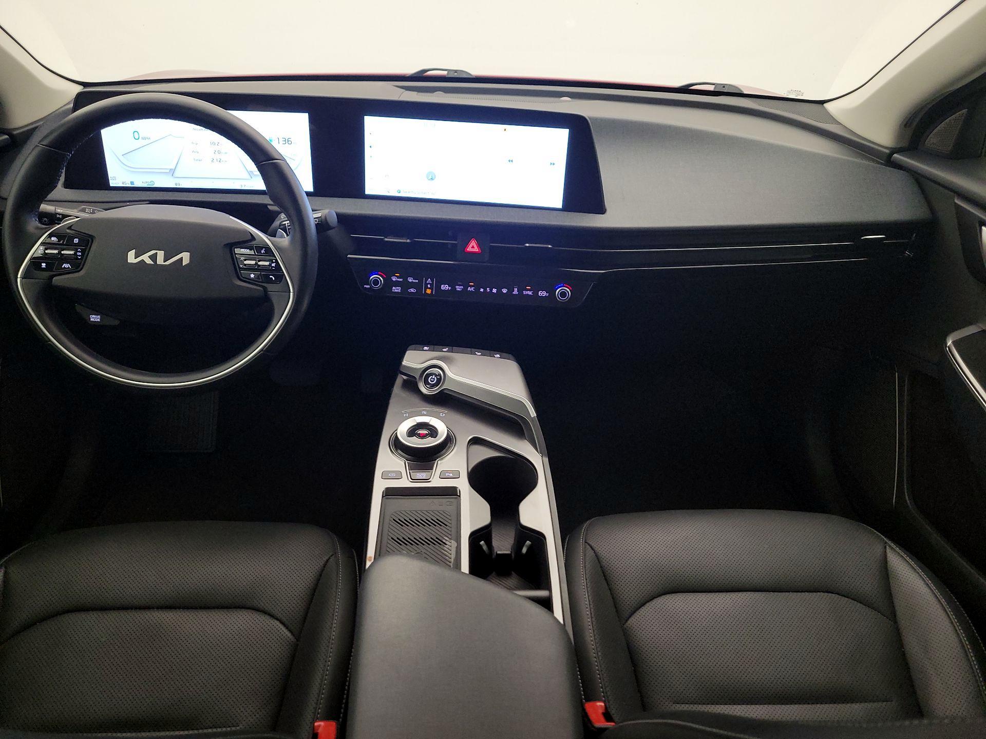 Thumbnail: 2022 Kia EV6 - 9