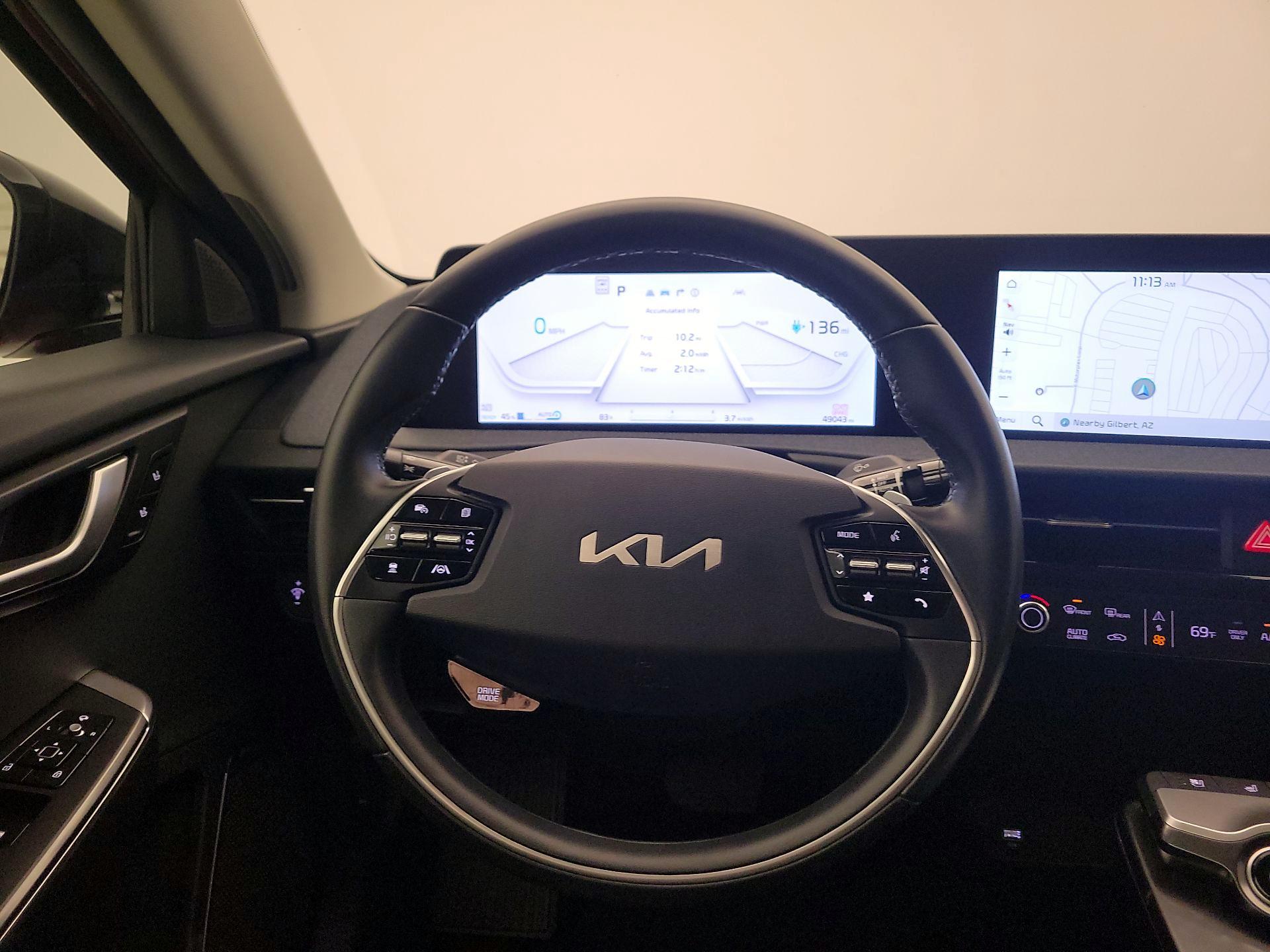 Thumbnail: 2022 Kia EV6 - 10