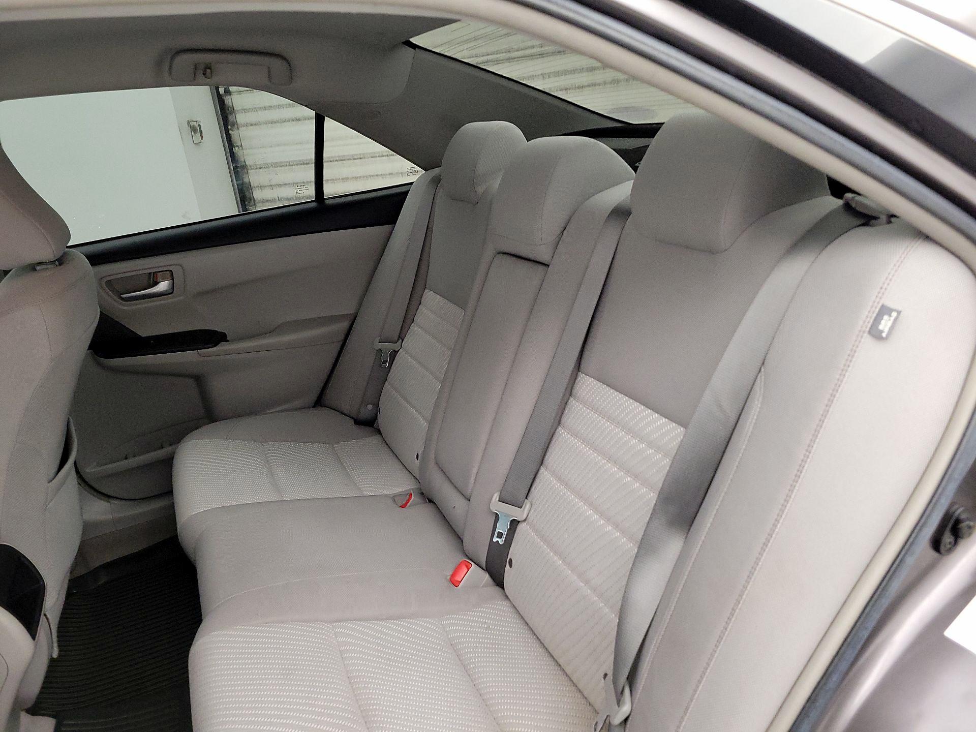 Thumbnail: 2016 Toyota Camry - 19