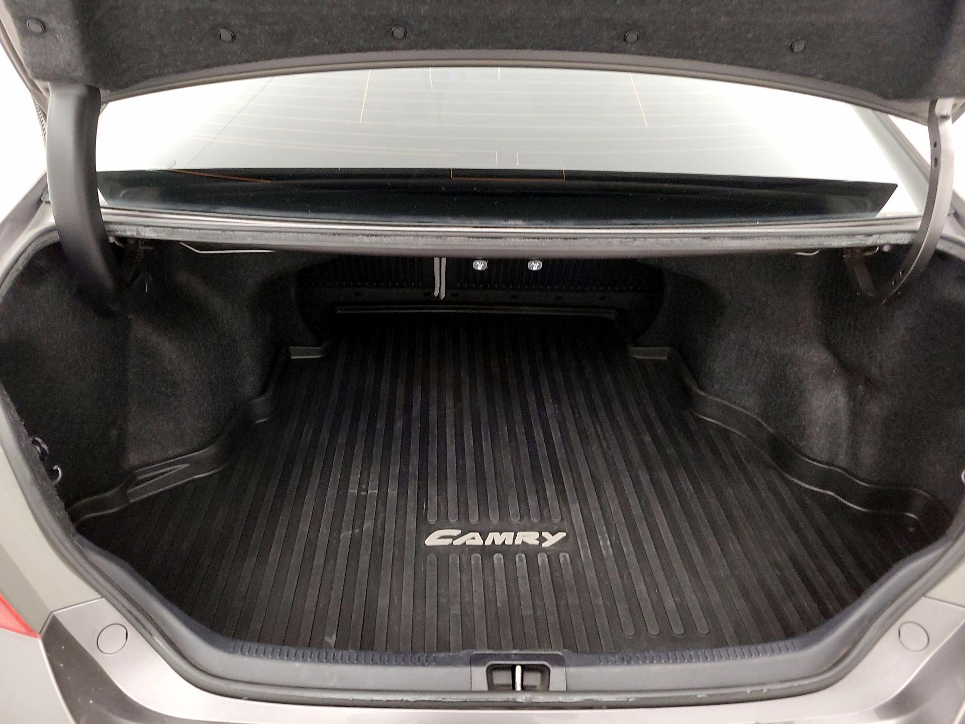 Thumbnail: 2016 Toyota Camry - 20