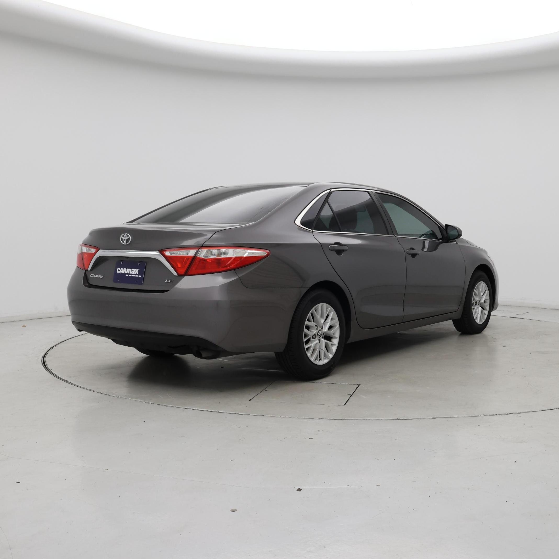 Thumbnail: 2016 Toyota Camry - 8