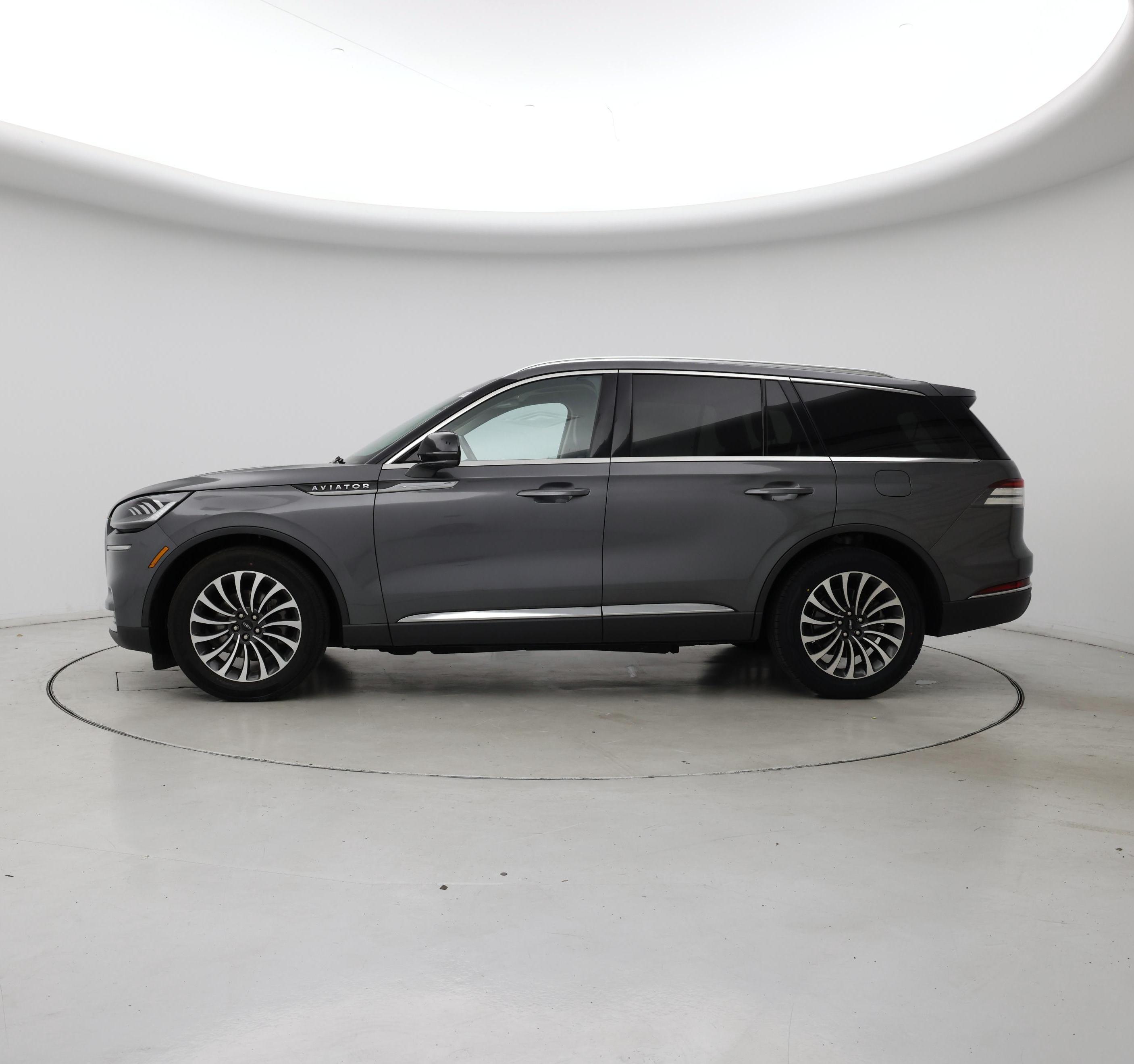 Thumbnail: 2023 Lincoln Aviator - 3