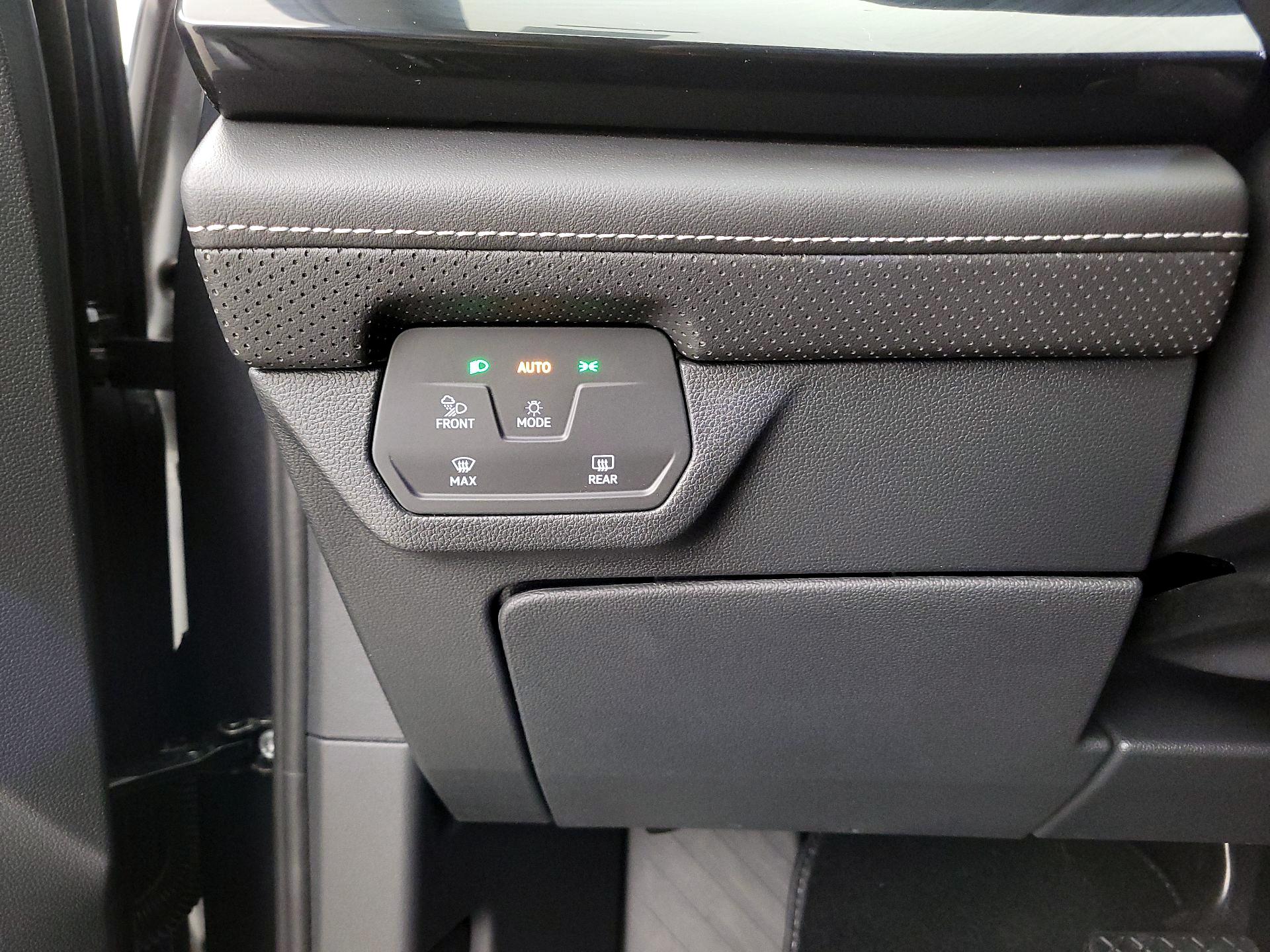 Thumbnail: 2025 Volkswagen Atlas - 13