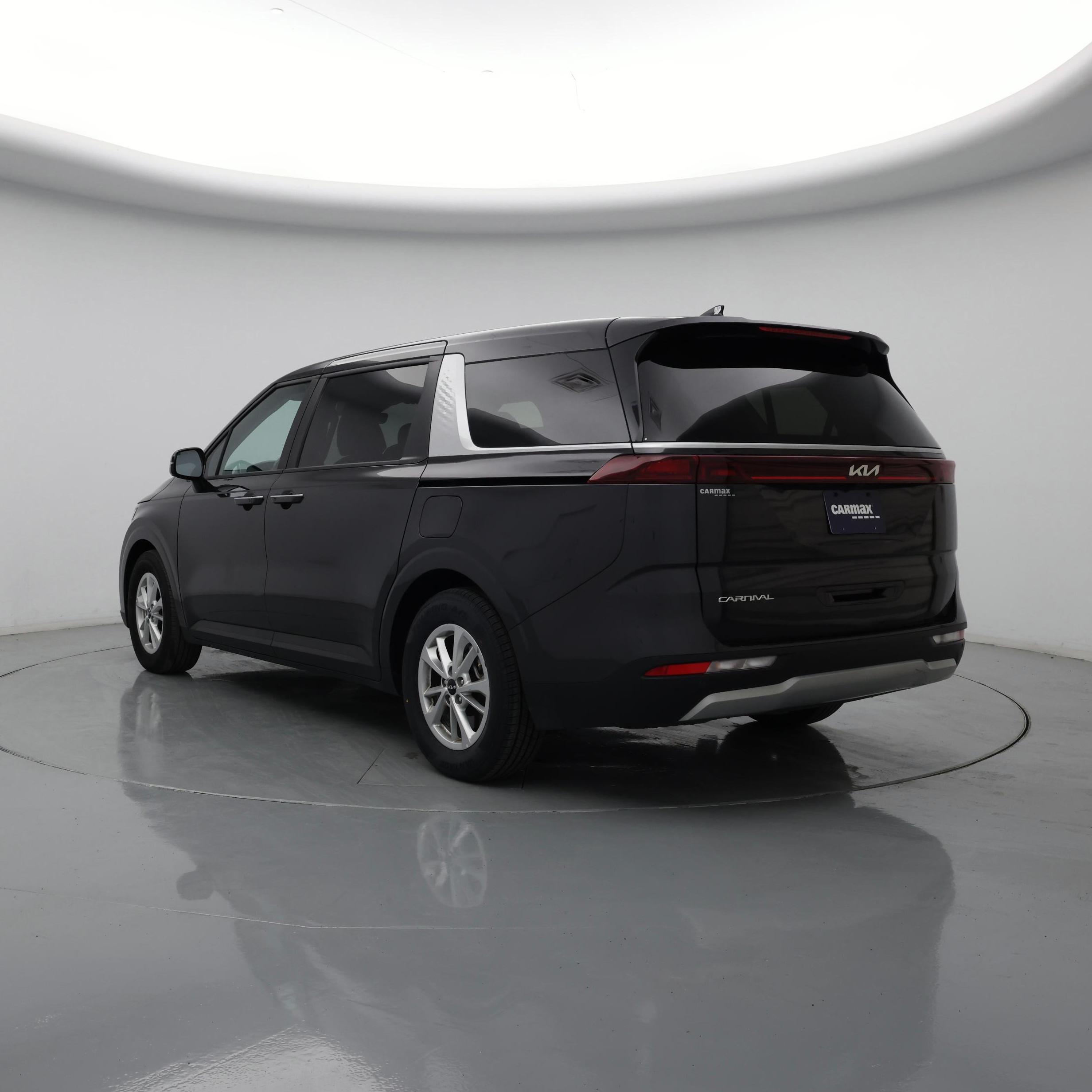 Thumbnail: 2024 Kia Carnival - 2