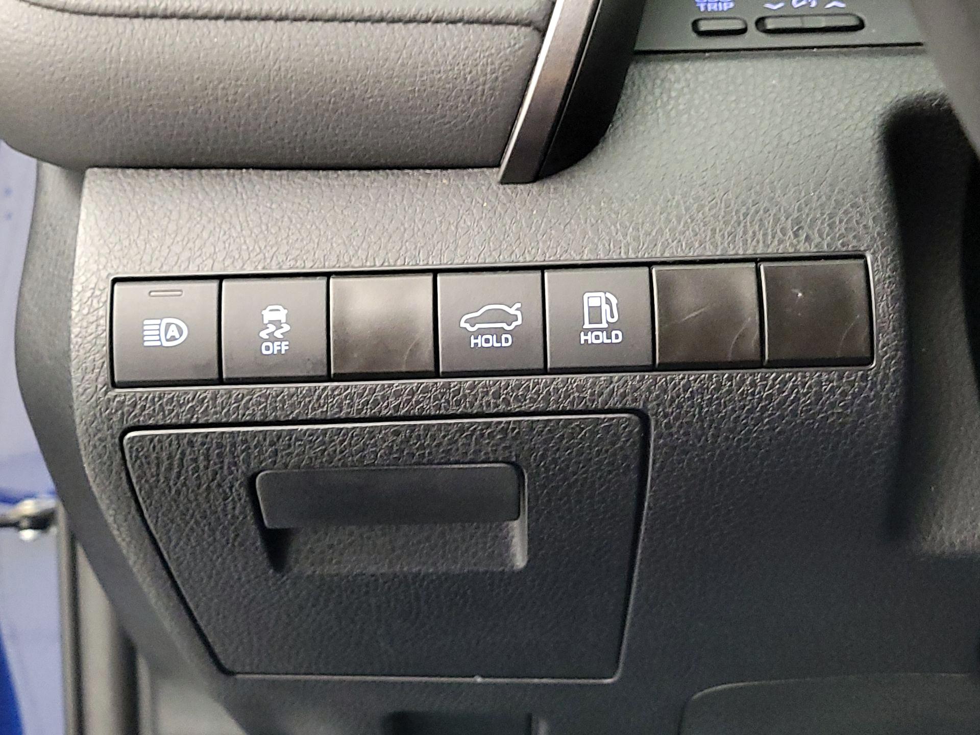 Thumbnail: 2024 Toyota Camry - 13