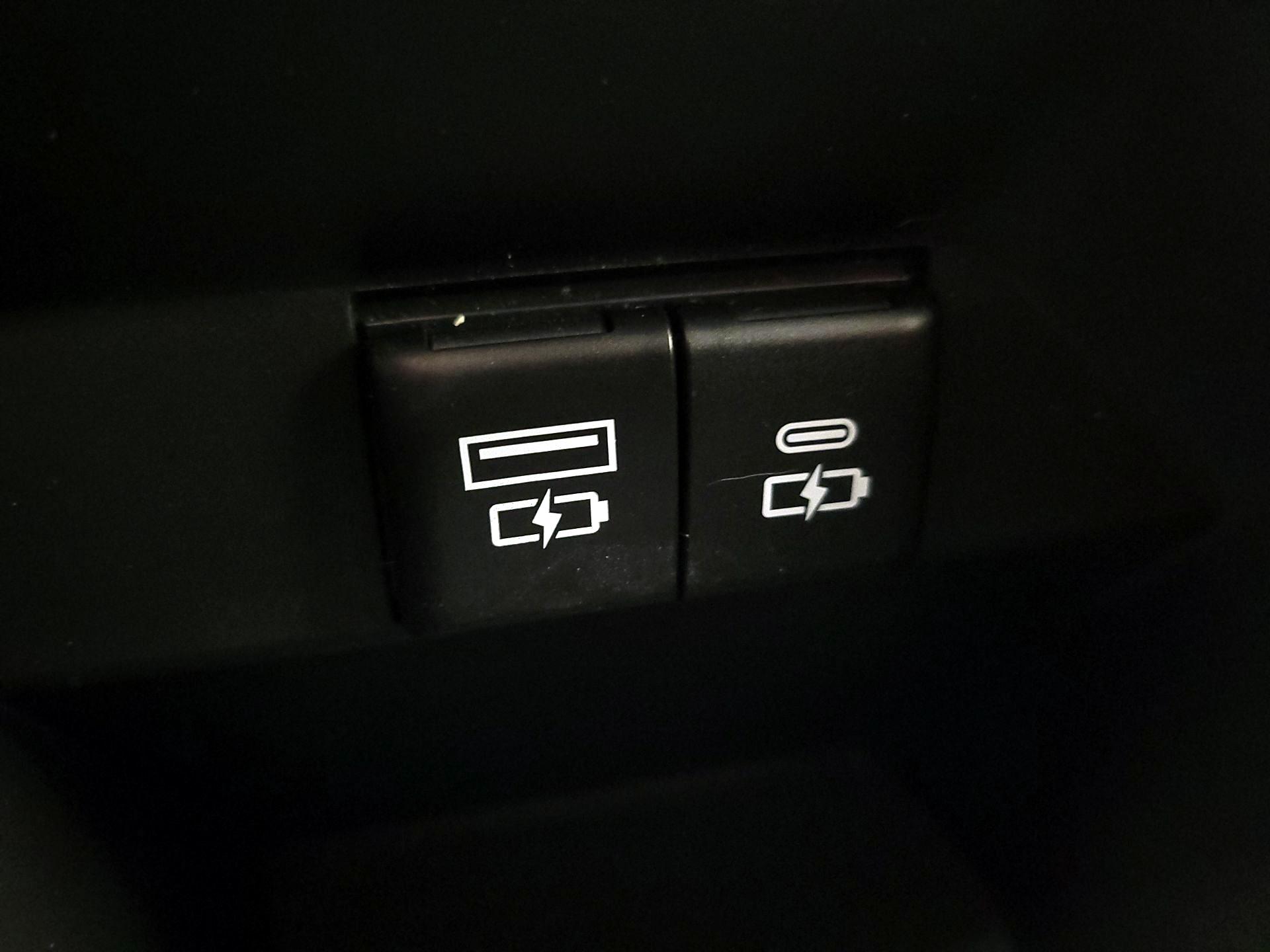 Thumbnail: 2024 Toyota Camry - 18