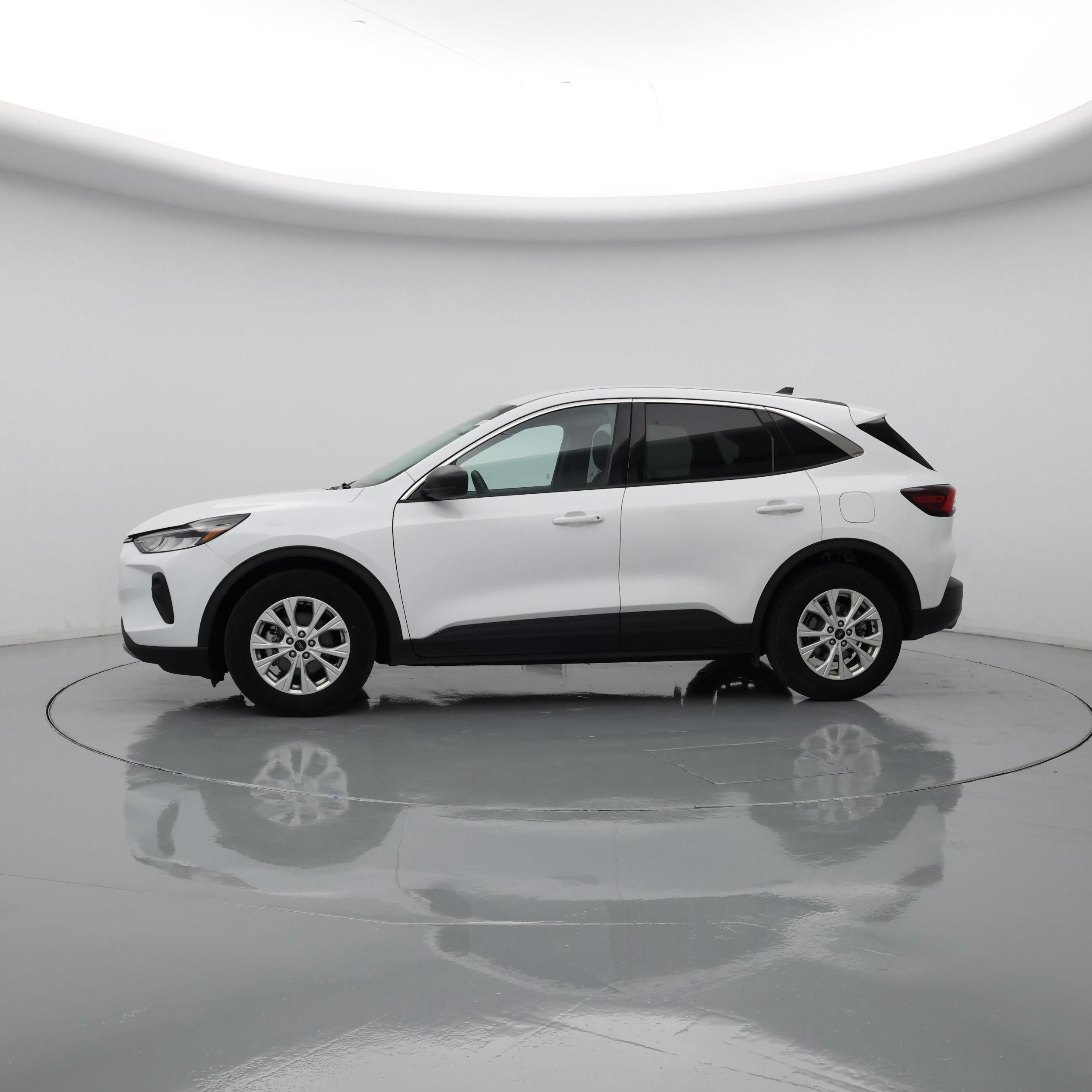Thumbnail: 2024 Ford Escape - 3