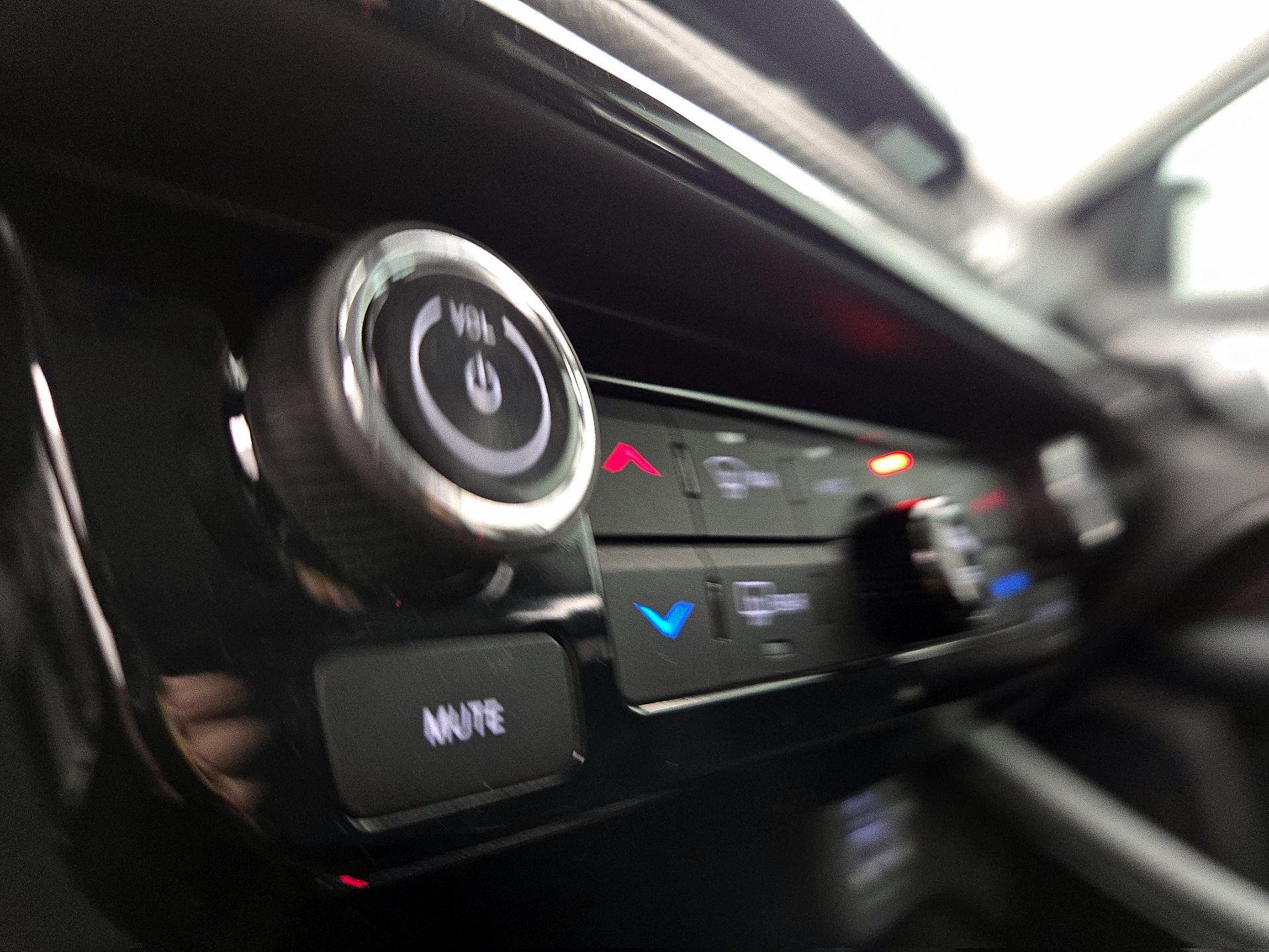 Thumbnail: 2022 Jeep Compass - 16