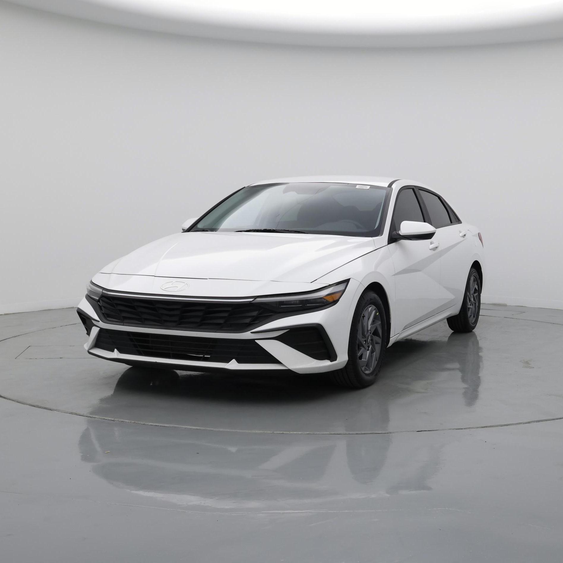 Thumbnail: 2024 Hyundai Elantra - 4