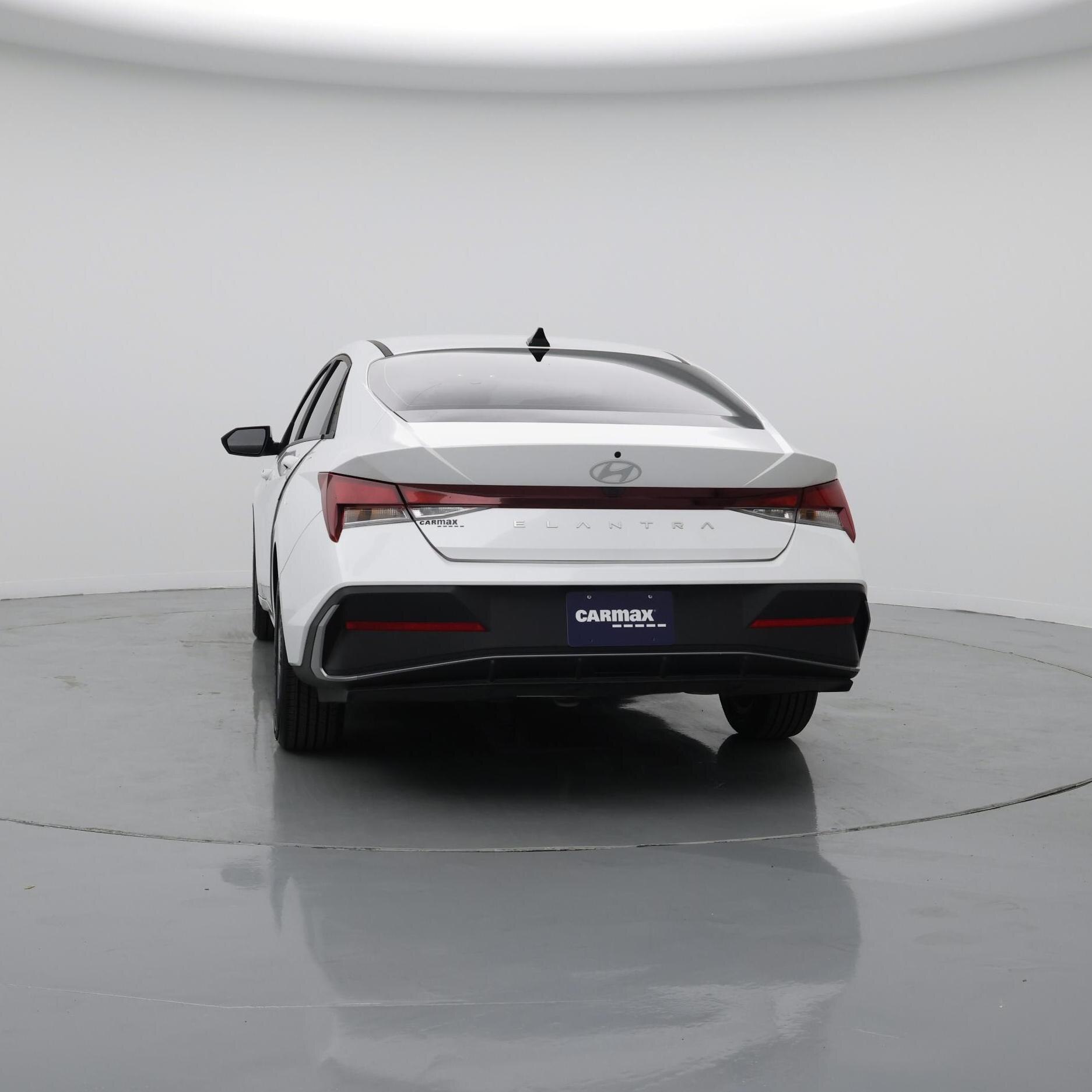 Thumbnail: 2024 Hyundai Elantra - 6