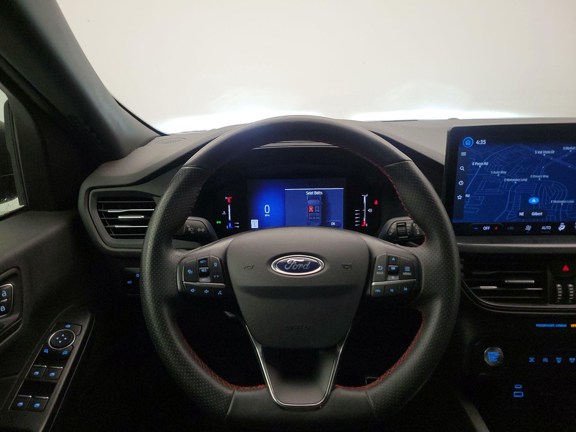 Thumbnail: 2023 Ford Escape - 10