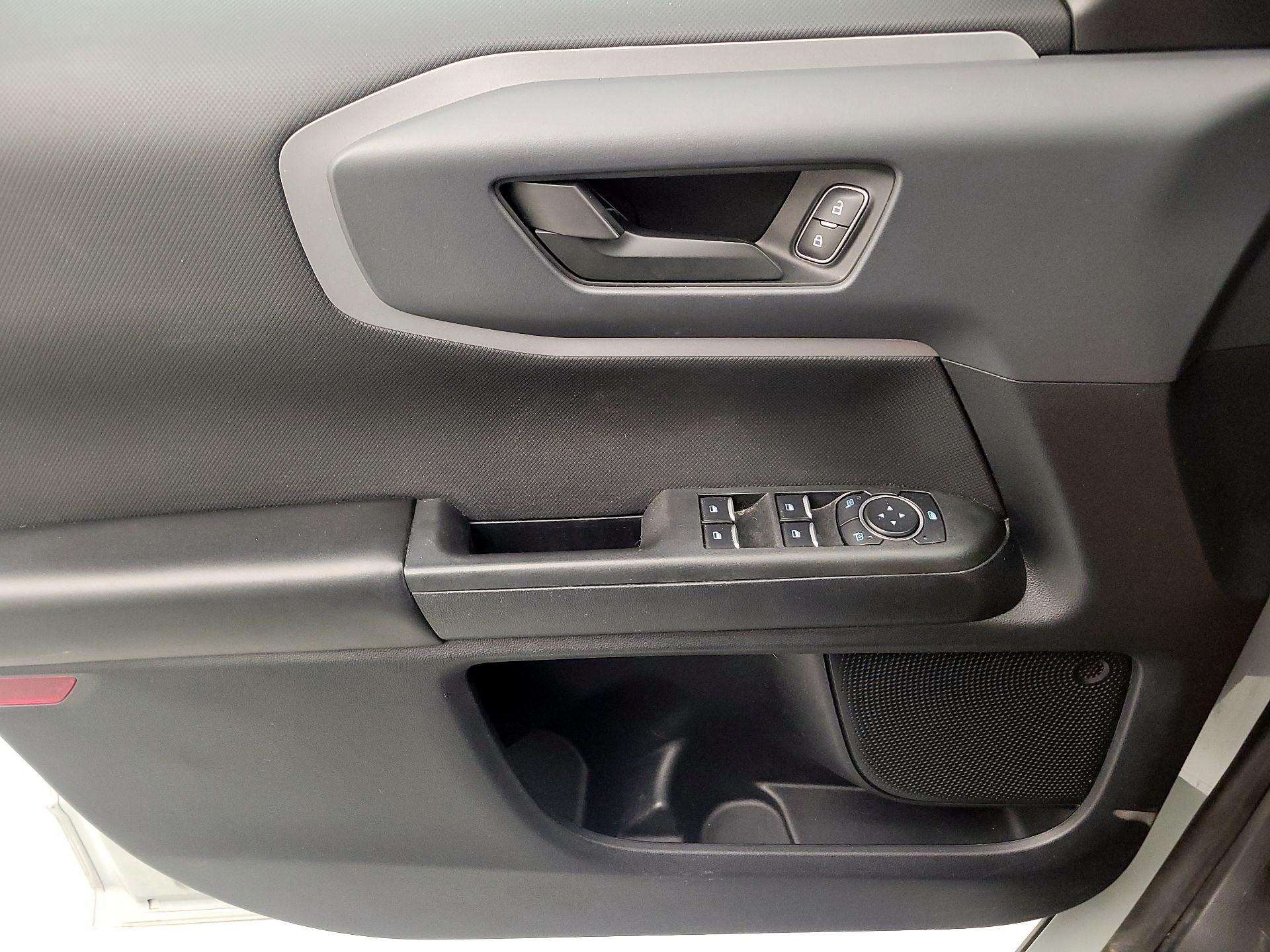 Thumbnail: 2022 Ford Bronco Sport - 12