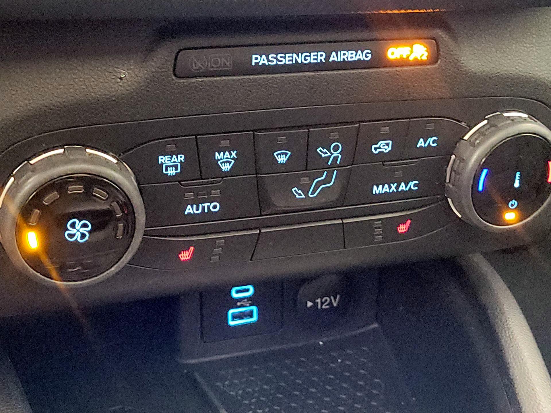 Thumbnail: 2022 Ford Bronco Sport - 16