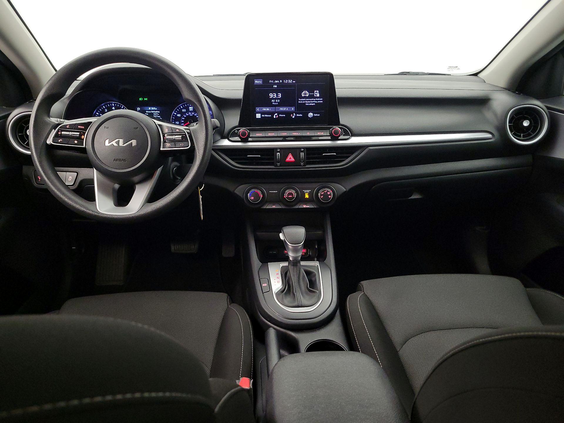 Thumbnail: 2024 Kia Forte - 9