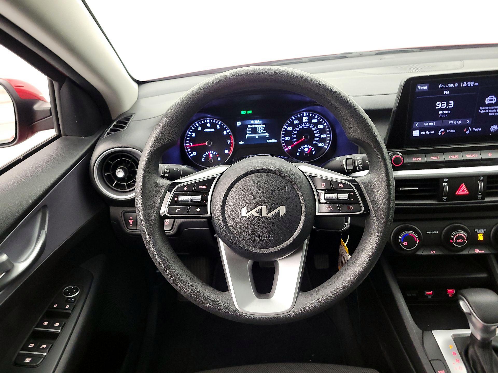 Thumbnail: 2024 Kia Forte - 10