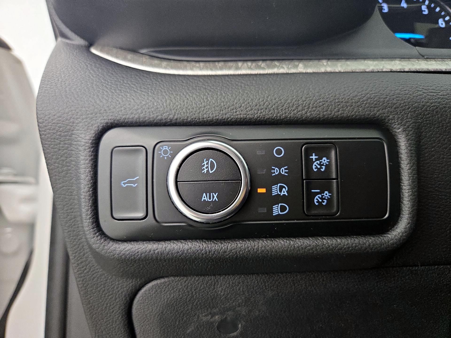 Thumbnail: 2023 Ford Explorer - 13