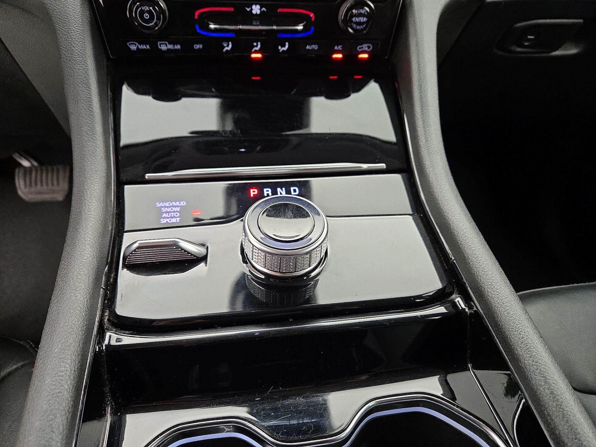 Thumbnail: 2023 Jeep Grand Cherokee - 18