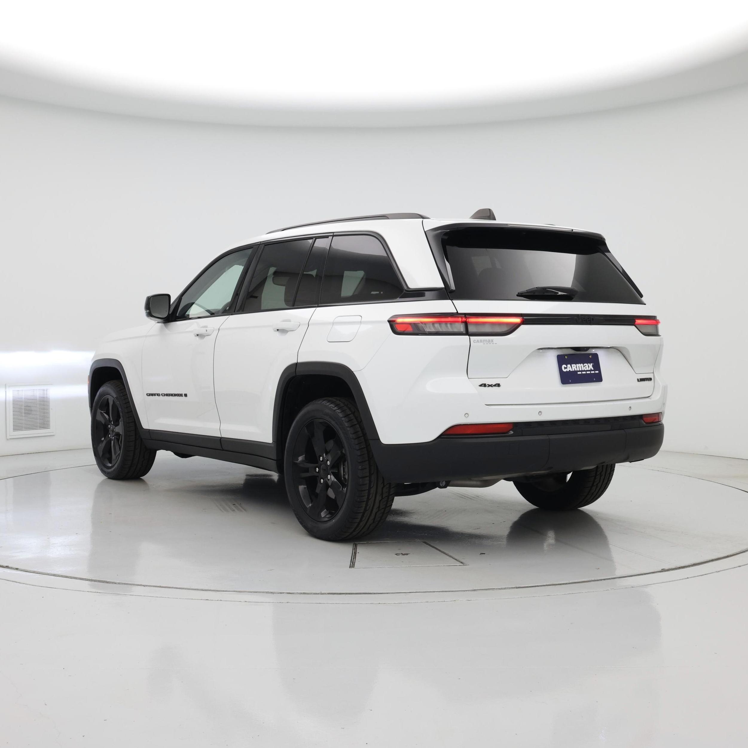 Thumbnail: 2023 Jeep Grand Cherokee - 2