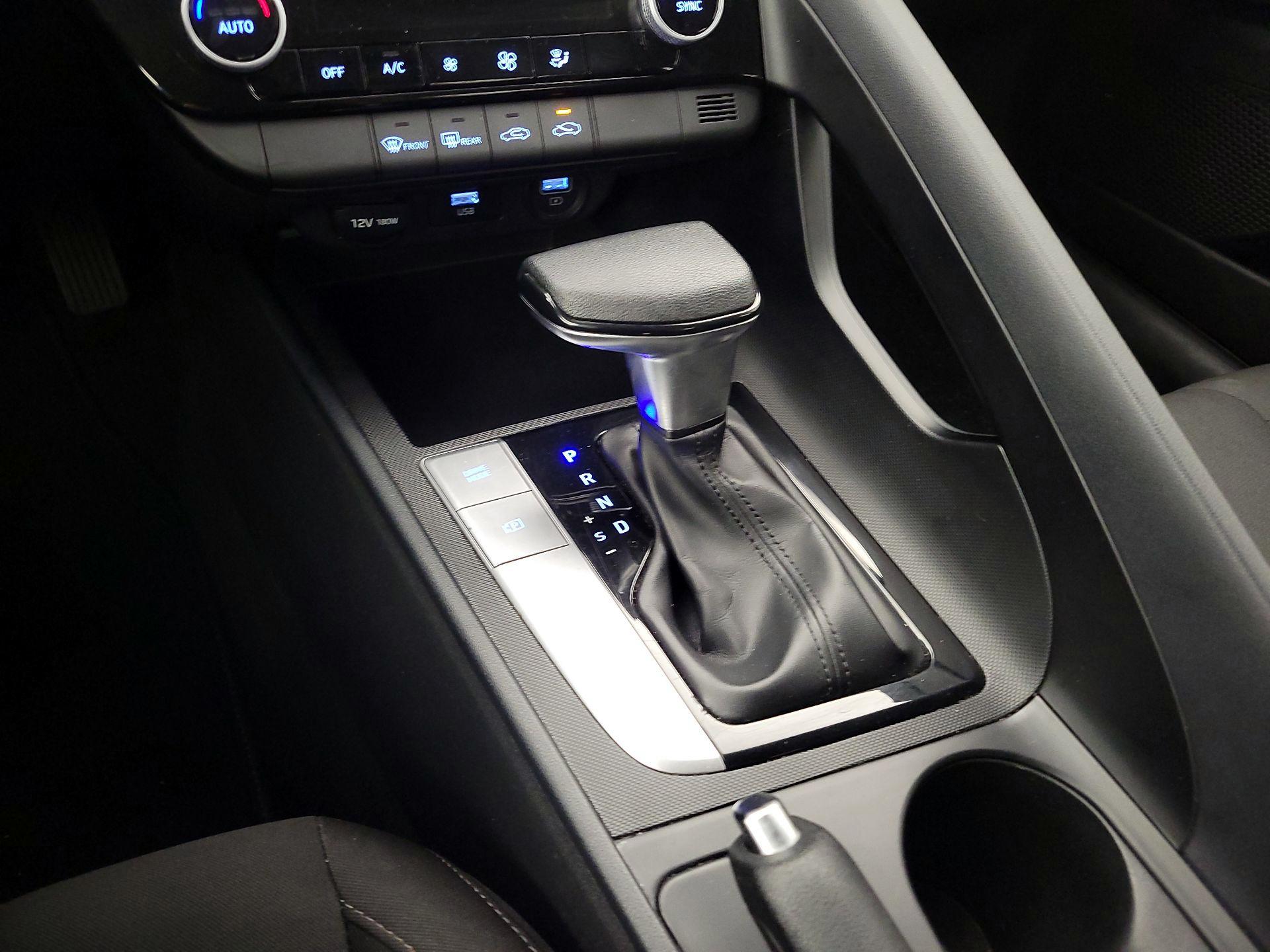 Thumbnail: 2023 Hyundai Elantra - 17