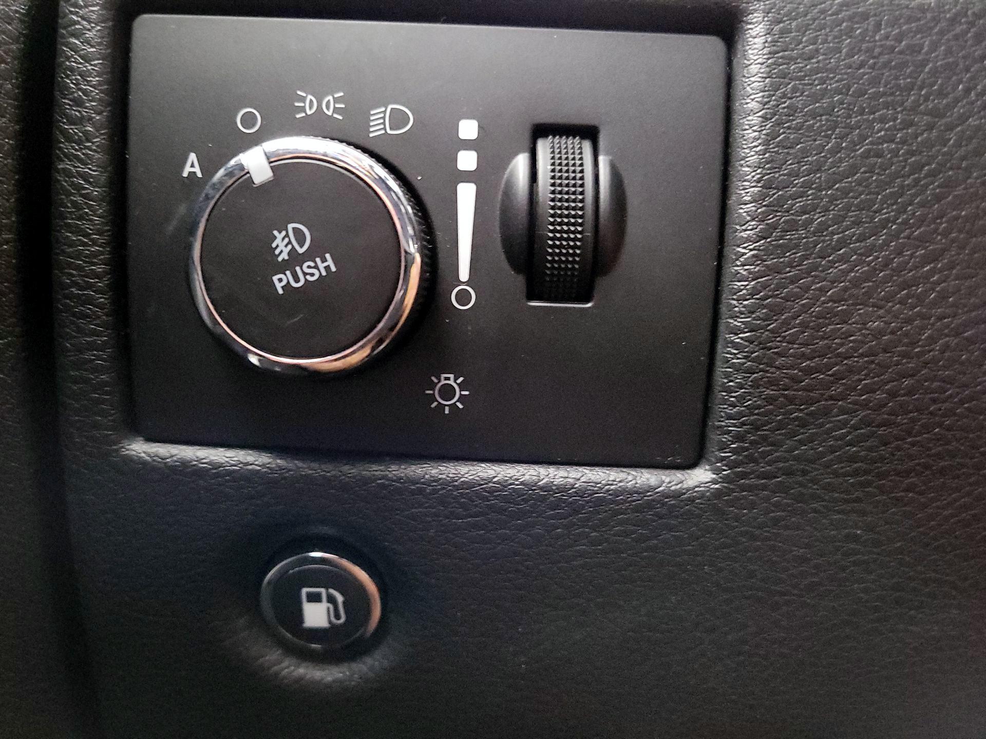 Thumbnail: 2021 Jeep Grand Cherokee - 13