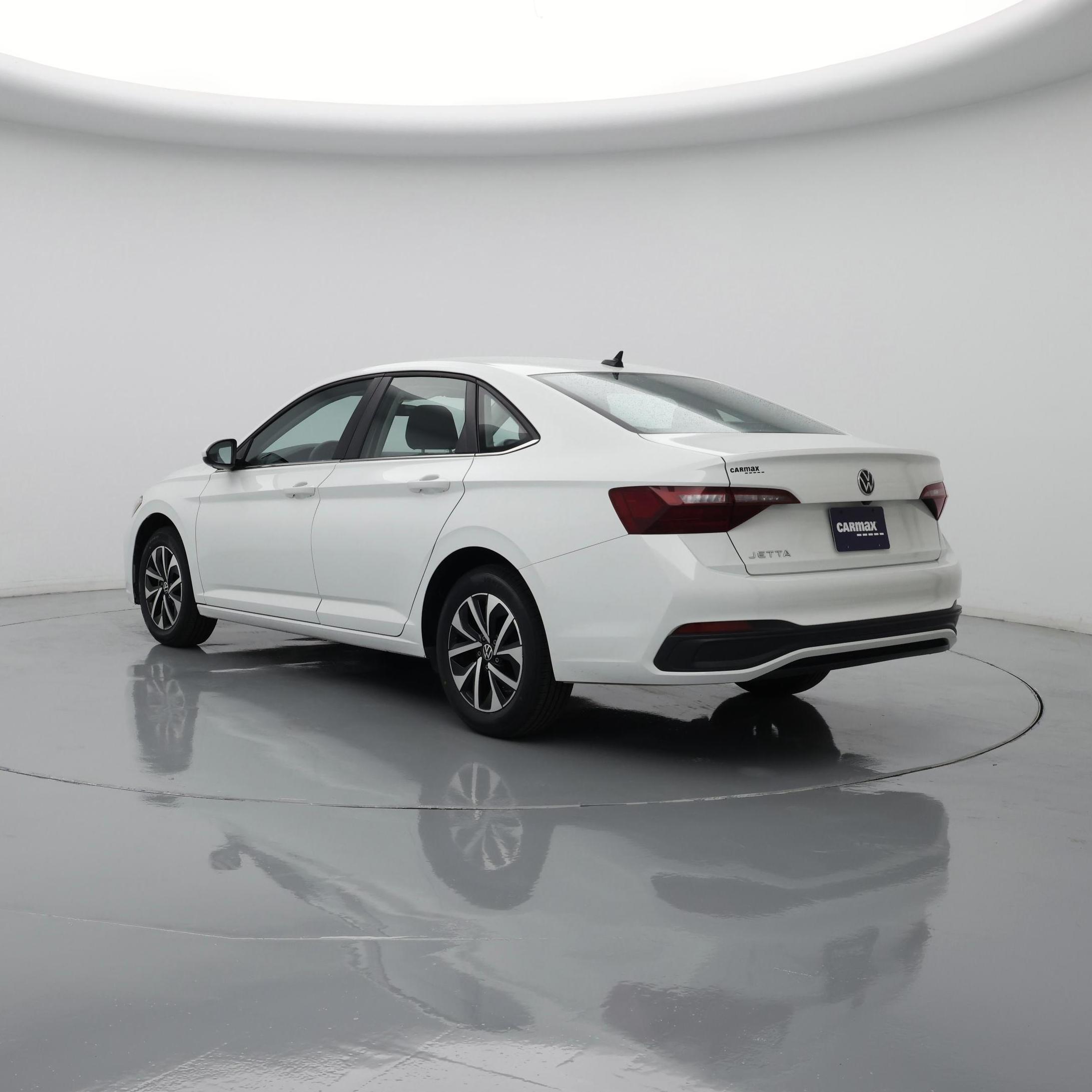 Thumbnail: 2024 Volkswagen Jetta - 2