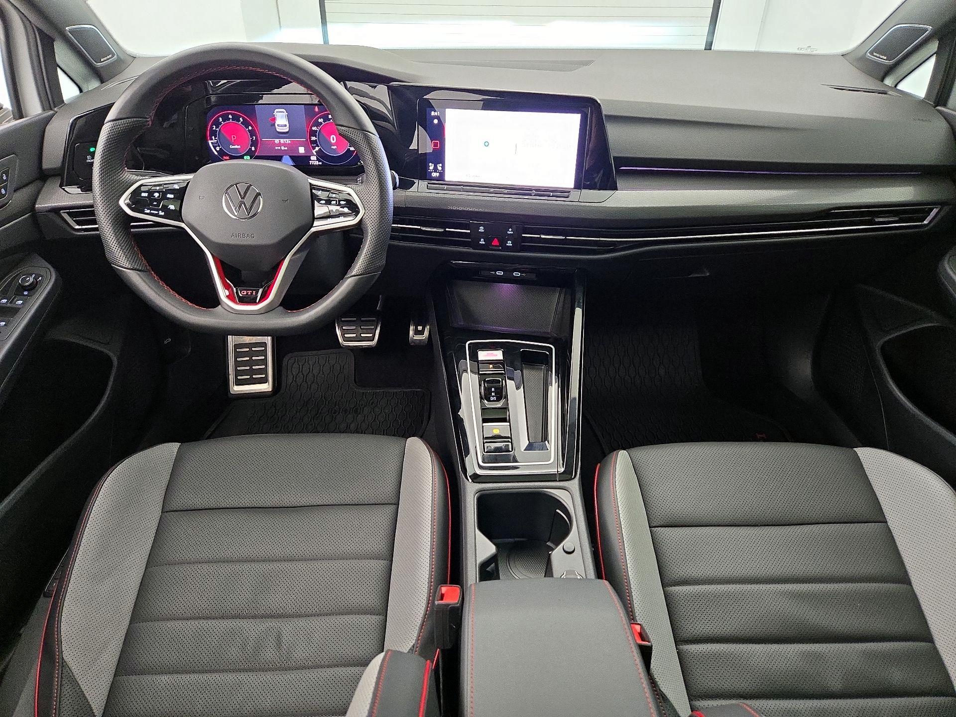 Thumbnail: 2023 Volkswagen Golf - 9