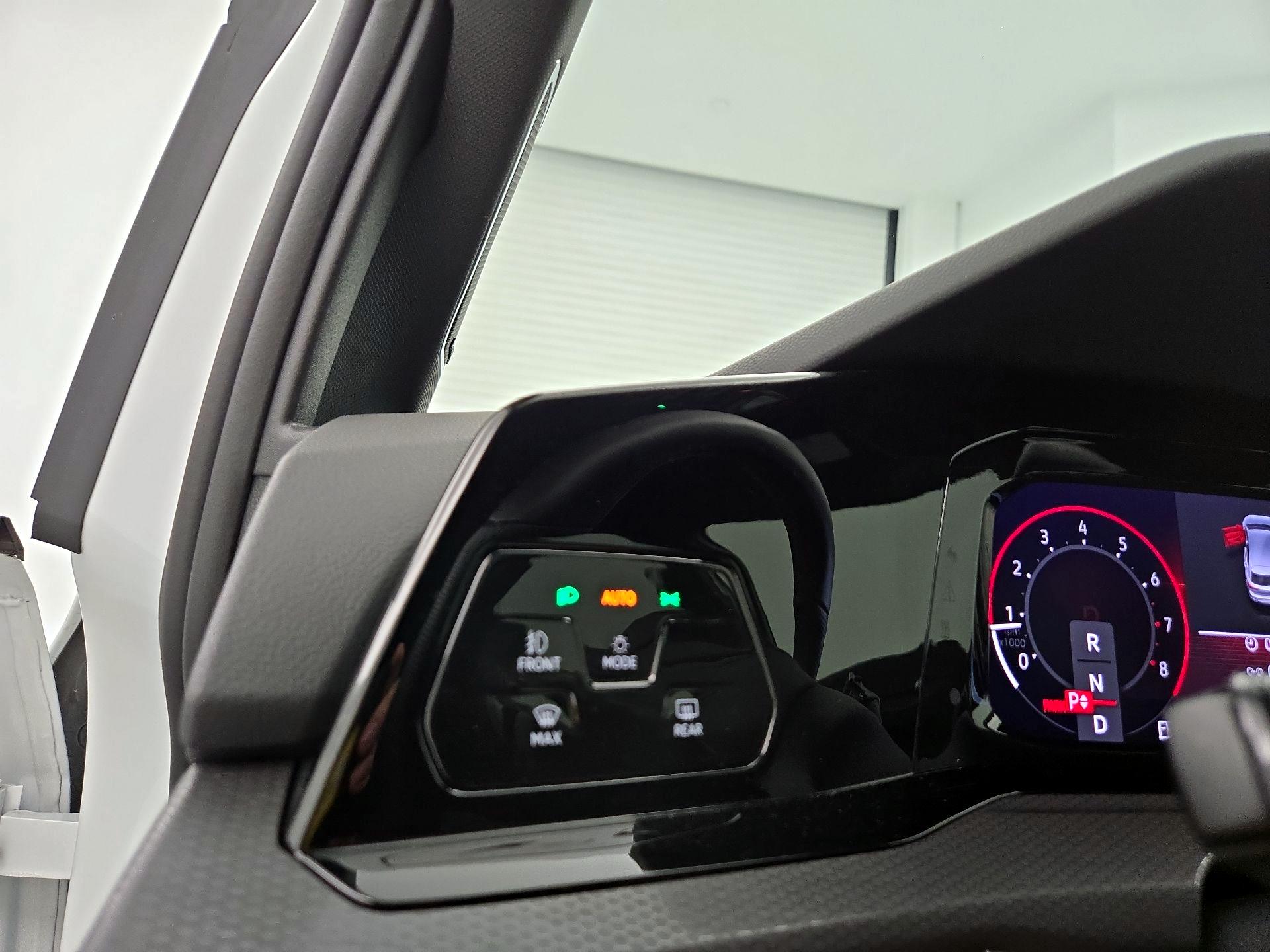 Thumbnail: 2023 Volkswagen Golf - 13