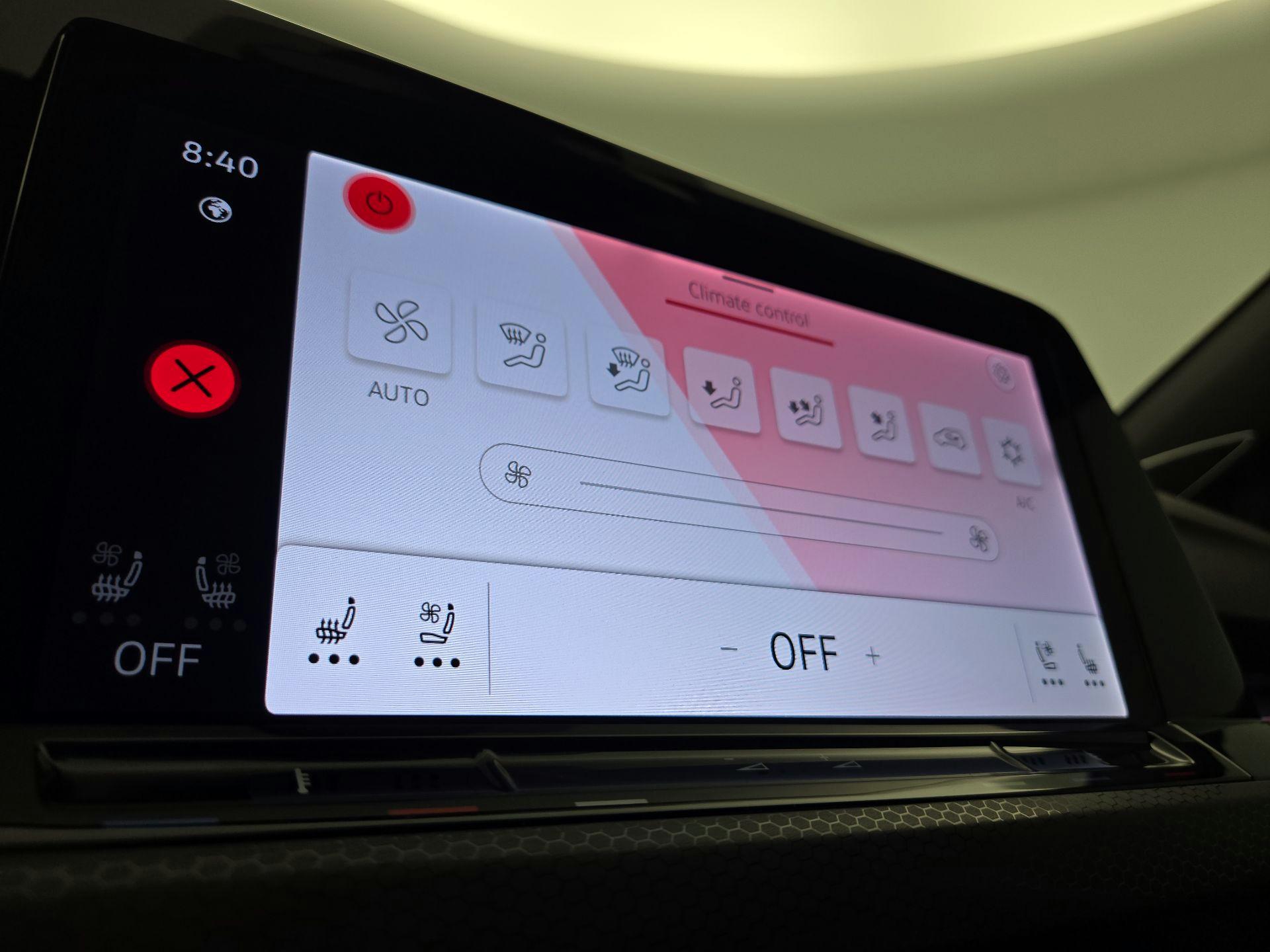 Thumbnail: 2023 Volkswagen Golf - 17