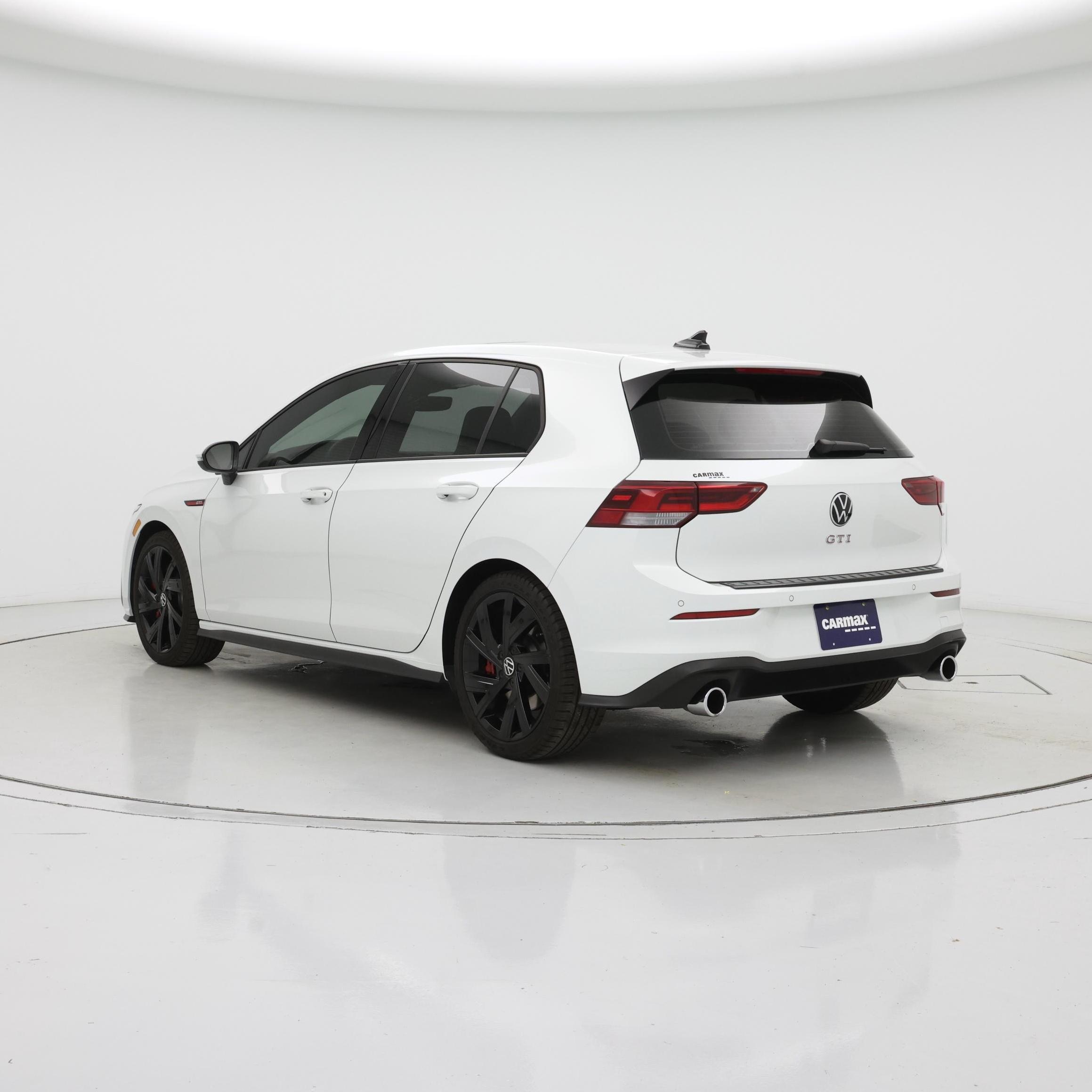 Thumbnail: 2023 Volkswagen Golf - 2