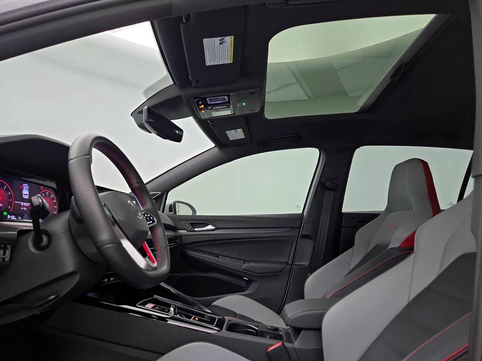 Thumbnail: 2023 Volkswagen Golf - 20