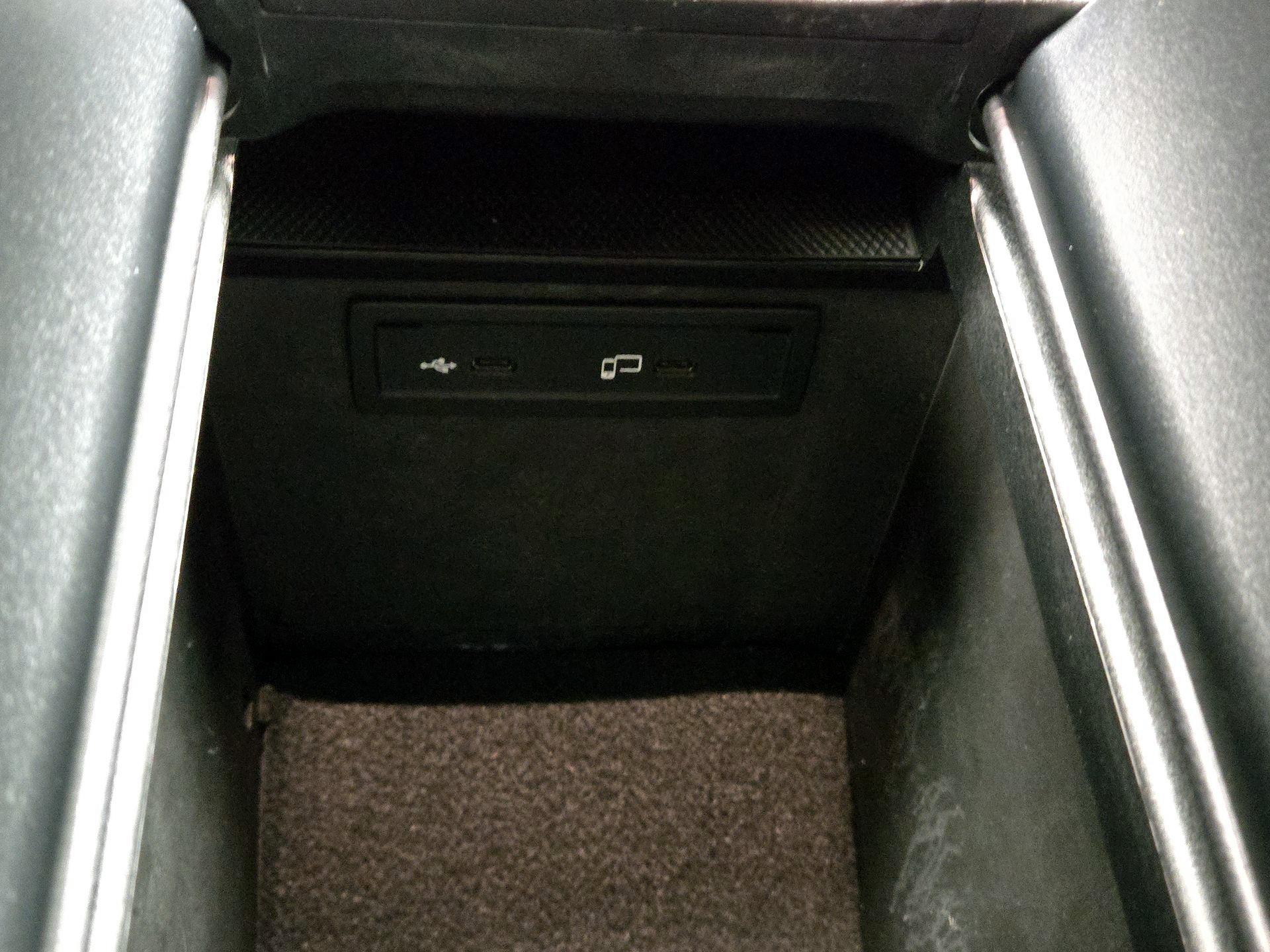 Thumbnail: 2021 Mercedes-Benz GLC - 18